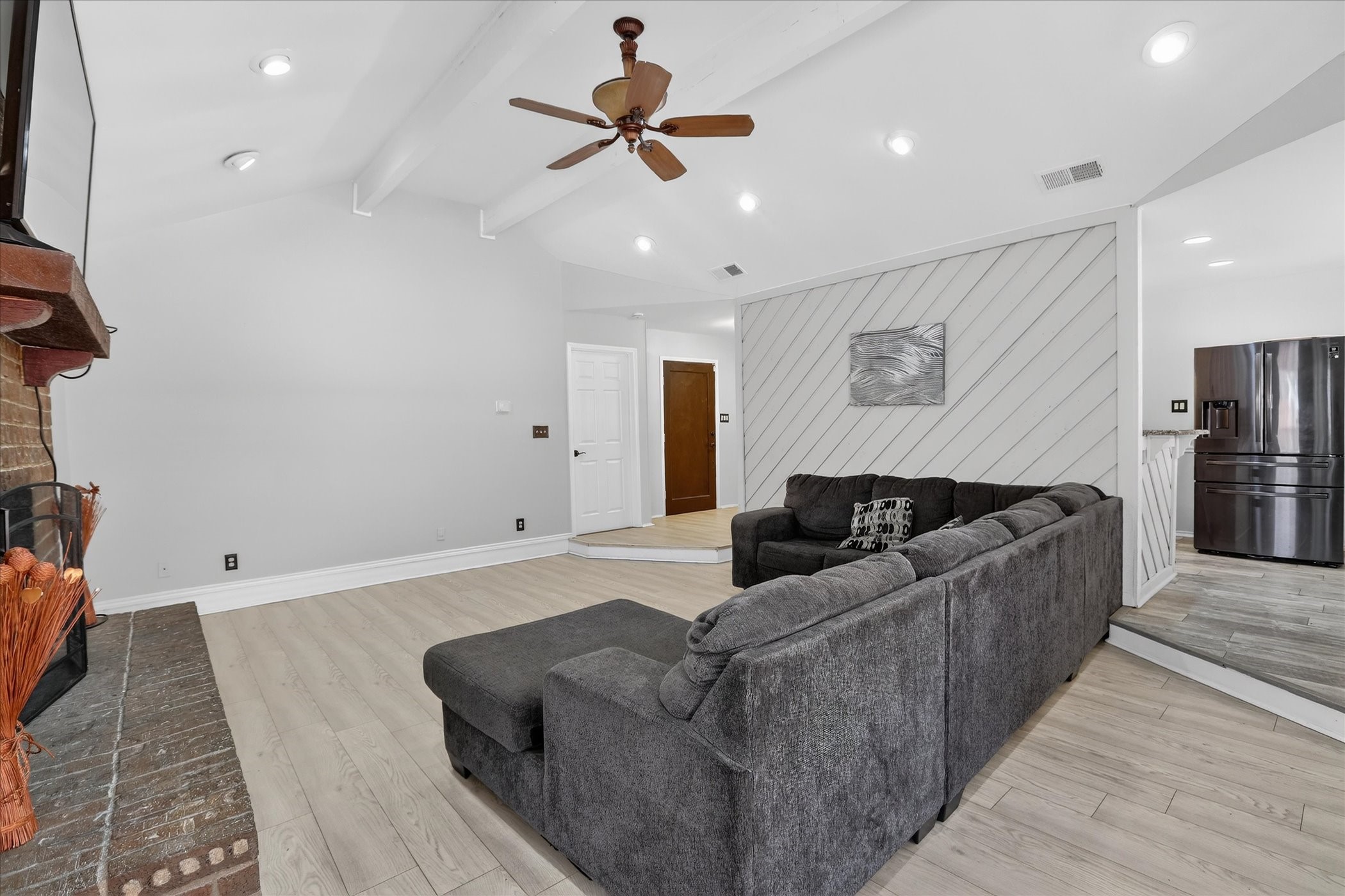 2010 Libby Lane Grand Prairie TX 75050