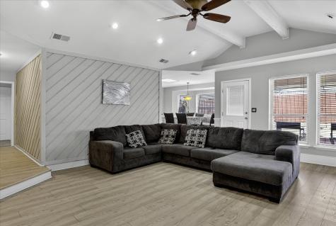 2010 Libby Lane Grand Prairie TX 75050