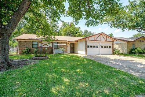 325 Quail Creek Drive Crowley TX 76036