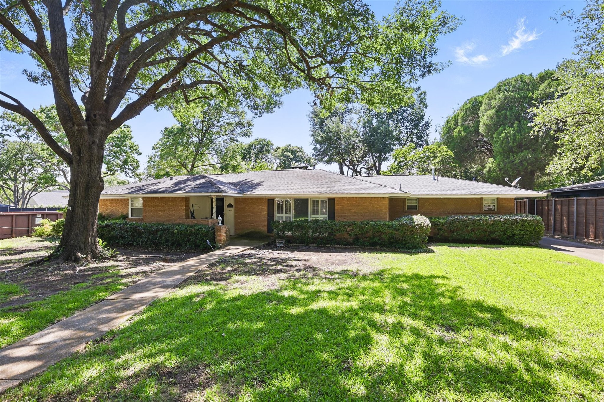 10939 Cinderella Lane Dallas TX 75229