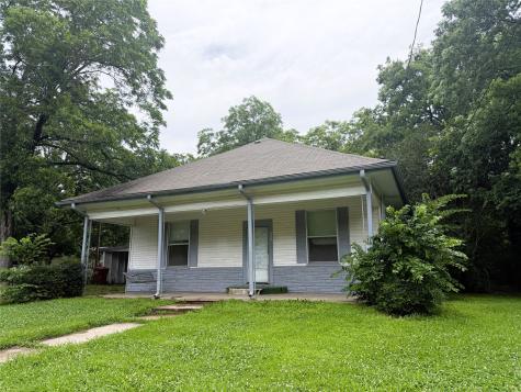 430 Faucett Street Blossom TX 75416