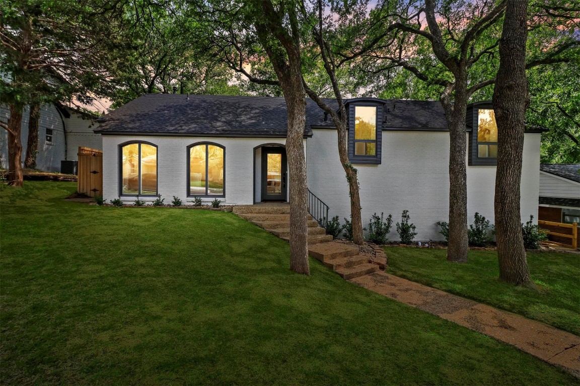 10930 Fernald Avenue Dallas TX 75218