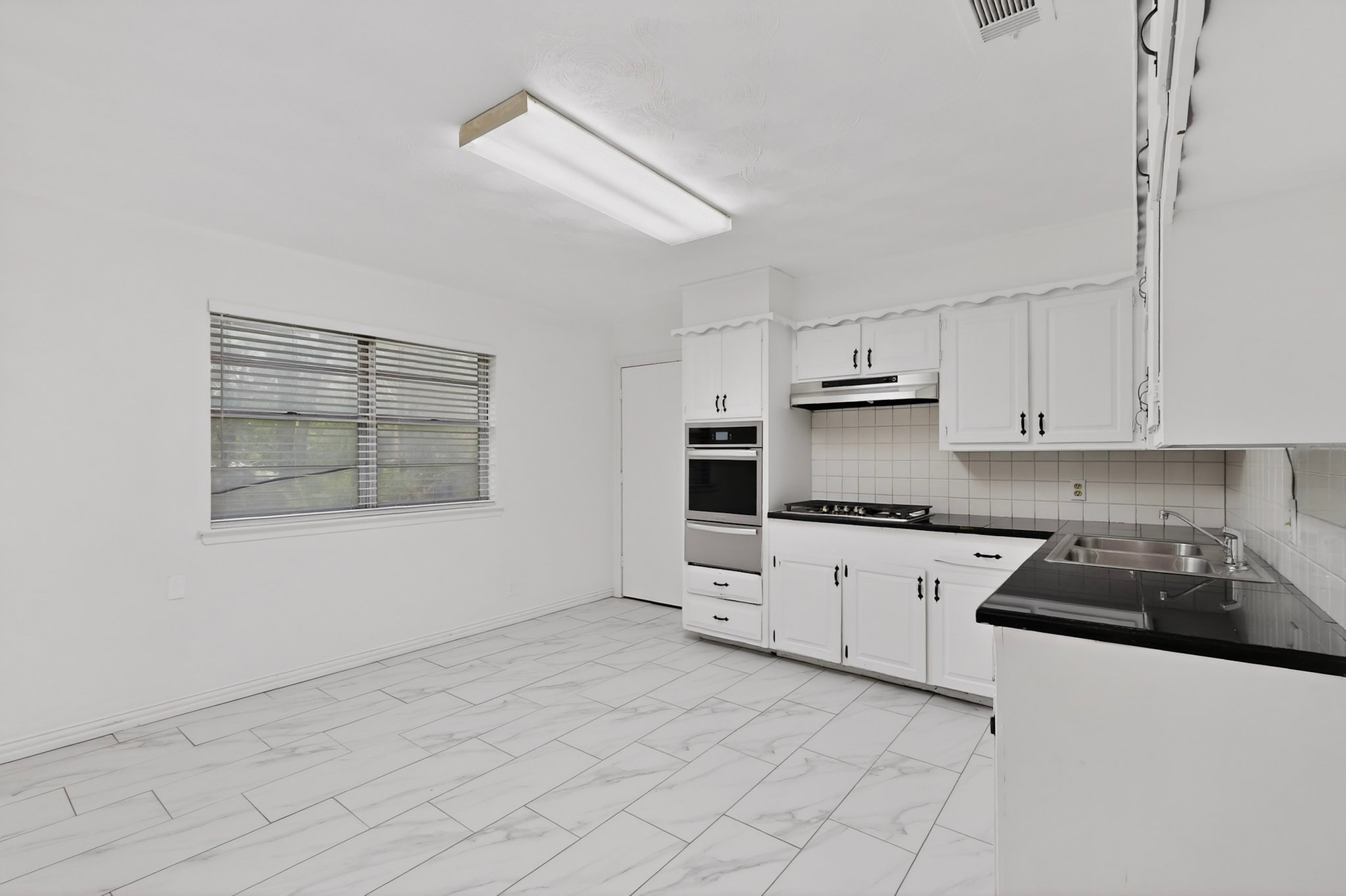 4429 Berke Road Fort Worth TX 76115