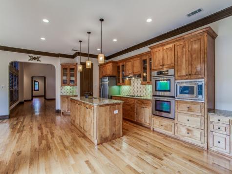 3717 W Beverly Drive Dallas TX 75209