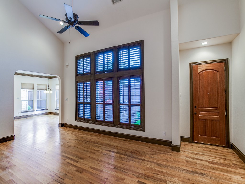3717 W Beverly Drive Dallas TX 75209