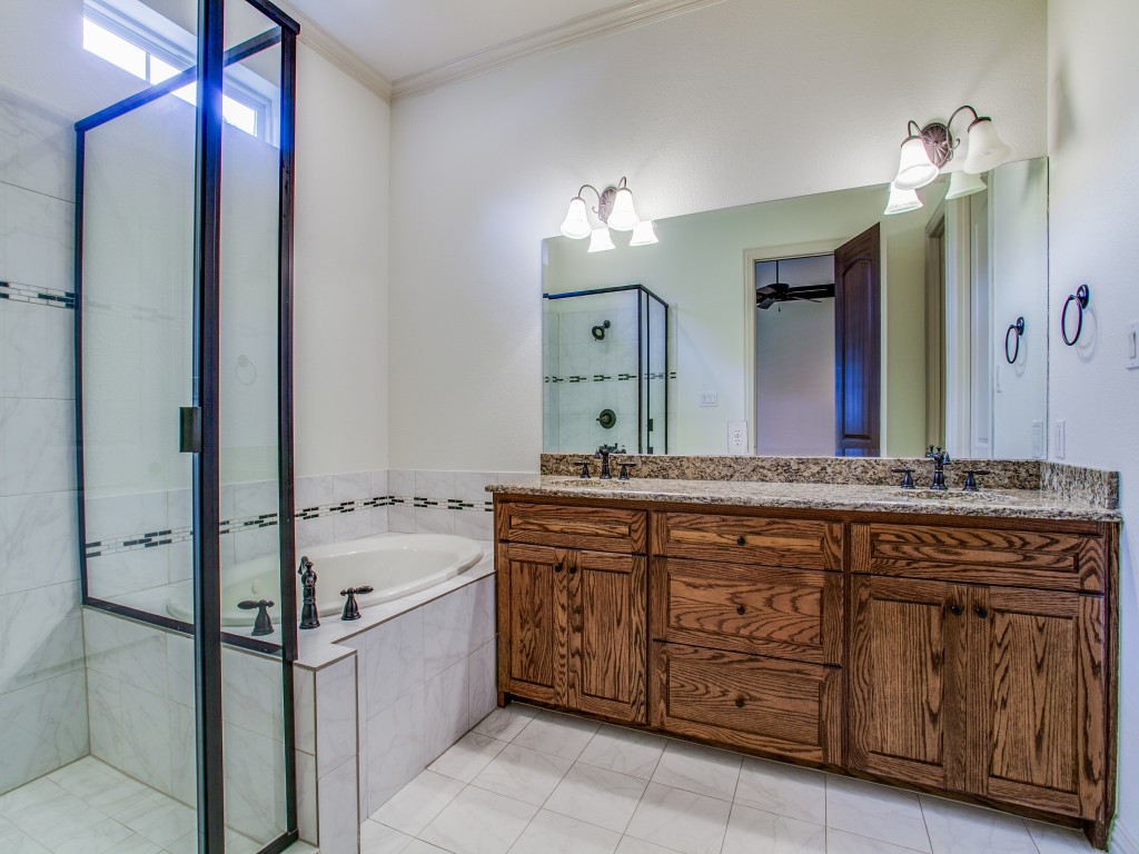 3717 W Beverly Drive Dallas TX 75209
