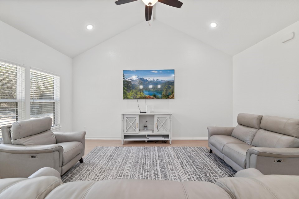 298 Greanead Road Forestburg TX 76239