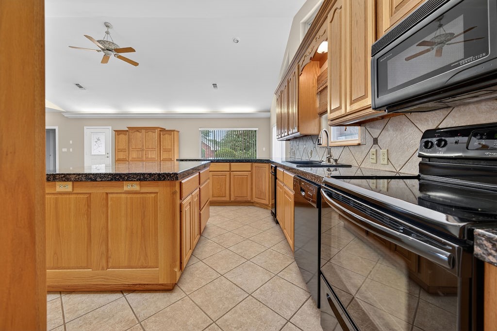 2436 Lakefront Shores Road Athens TX 75752