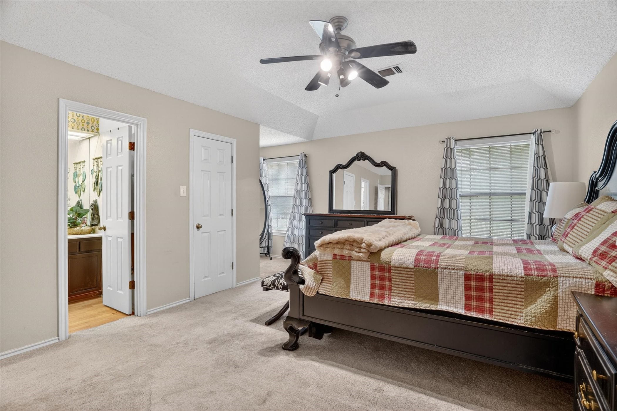300 Post Lane Burleson TX 76028