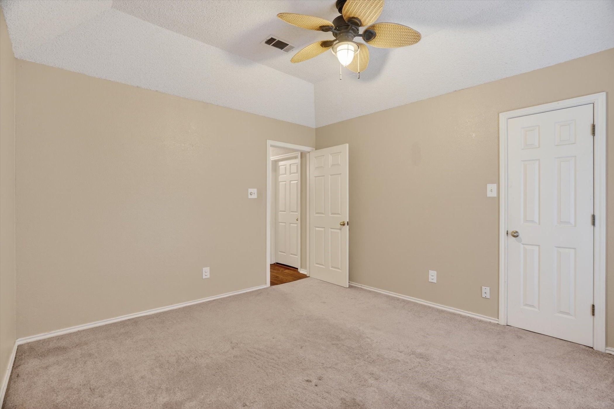 300 Post Lane Burleson TX 76028