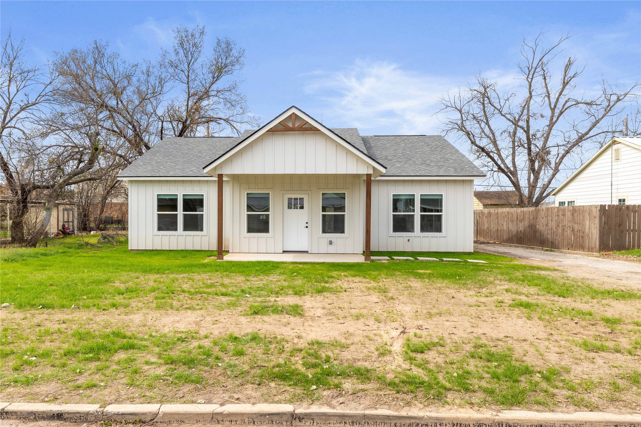 2303 Dartmore Street Brownwood TX 76801