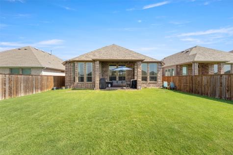 1609 Canter Court Aubrey TX 76227