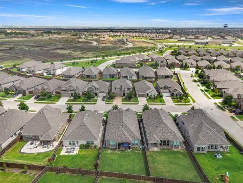 1609 Canter Court Aubrey TX 76227