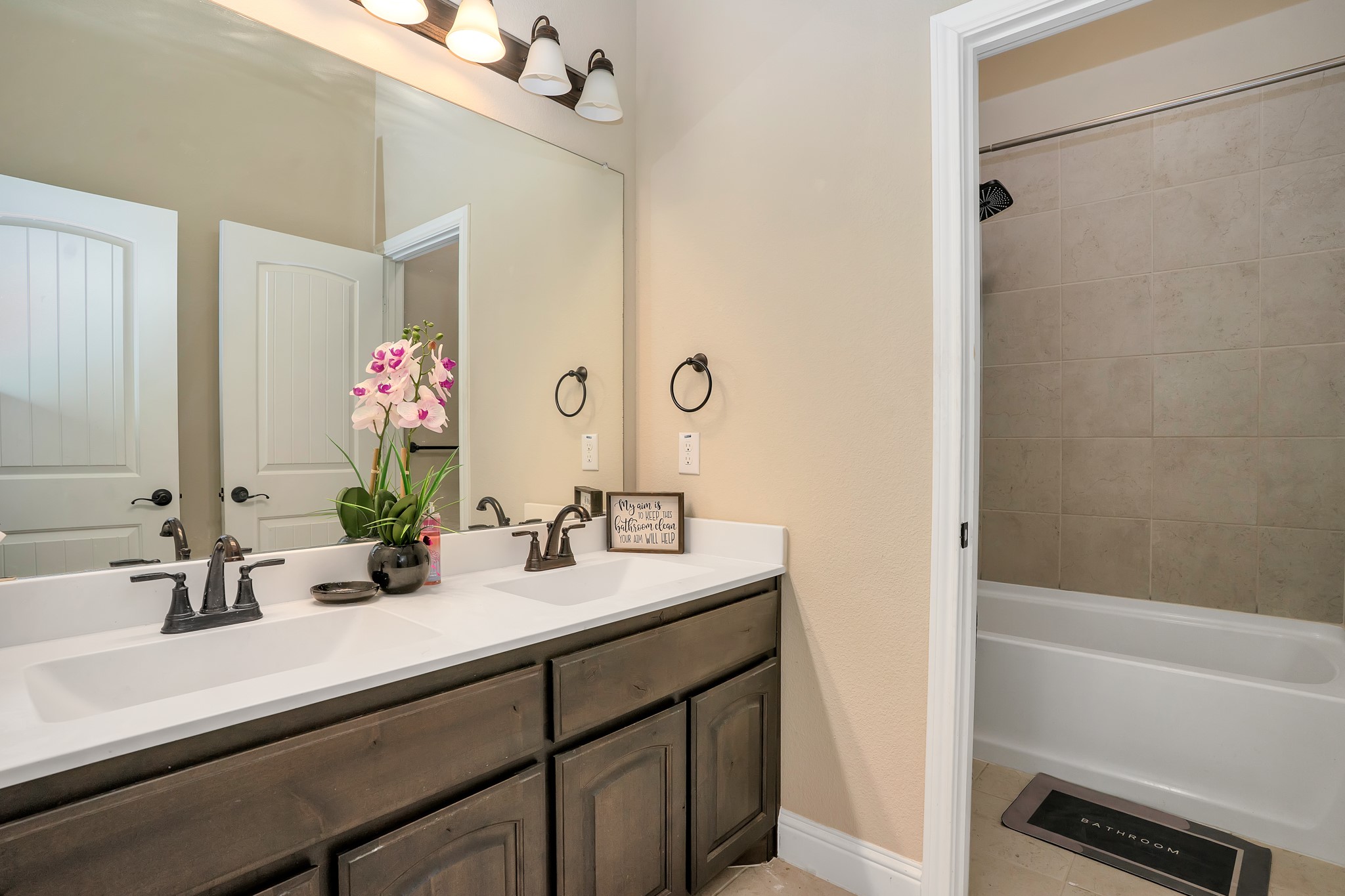 395 Strait Lane Waxahachie TX 75165