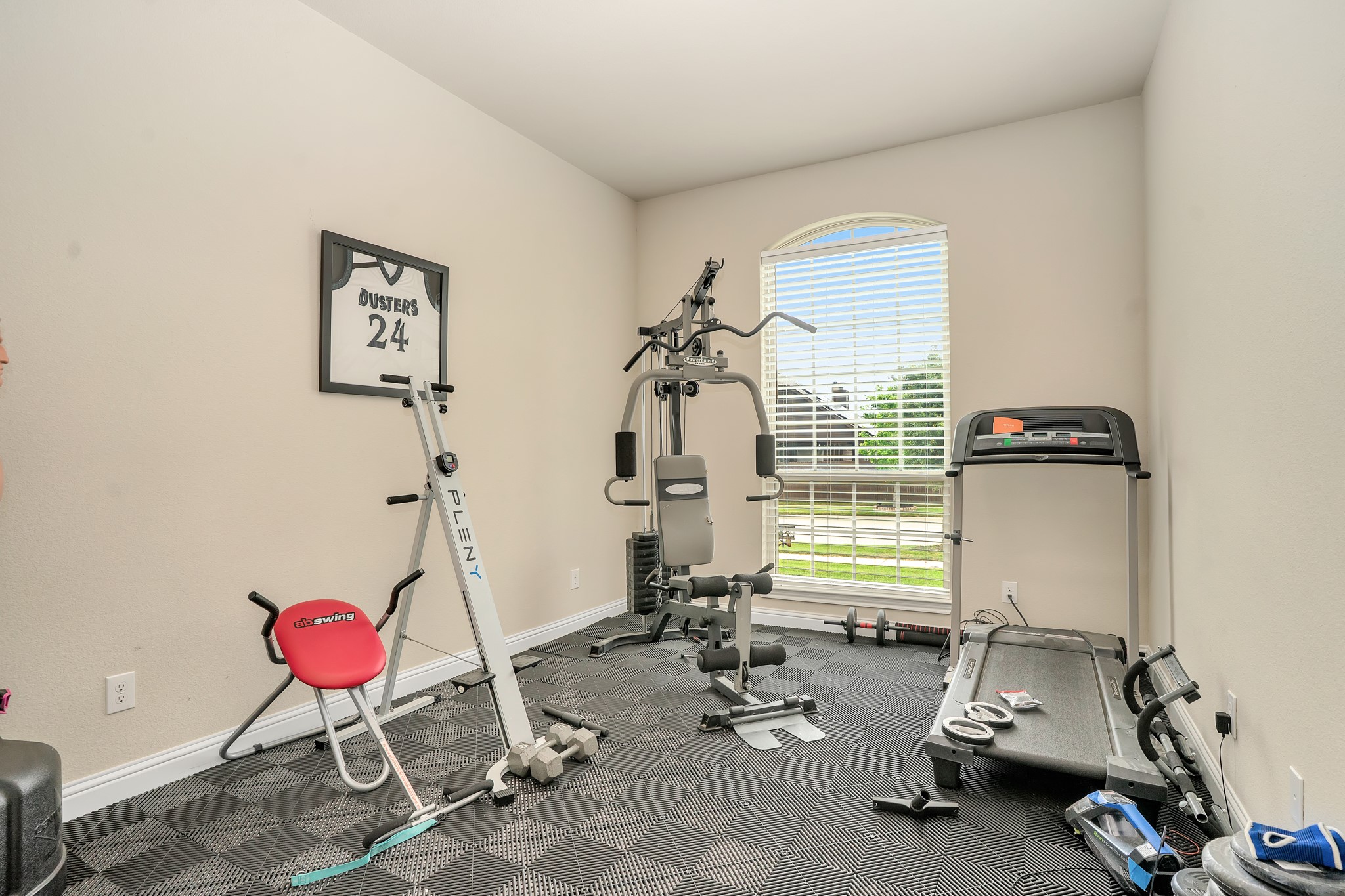 395 Strait Lane Waxahachie TX 75165