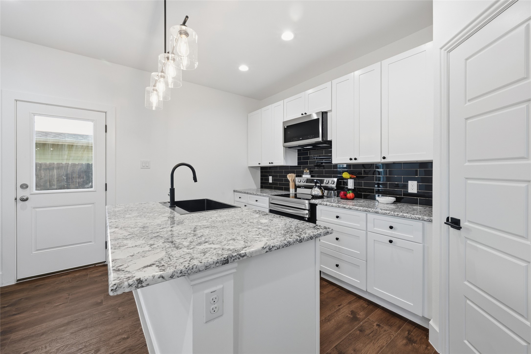 1104 E Annie Street Fort Worth TX 76104