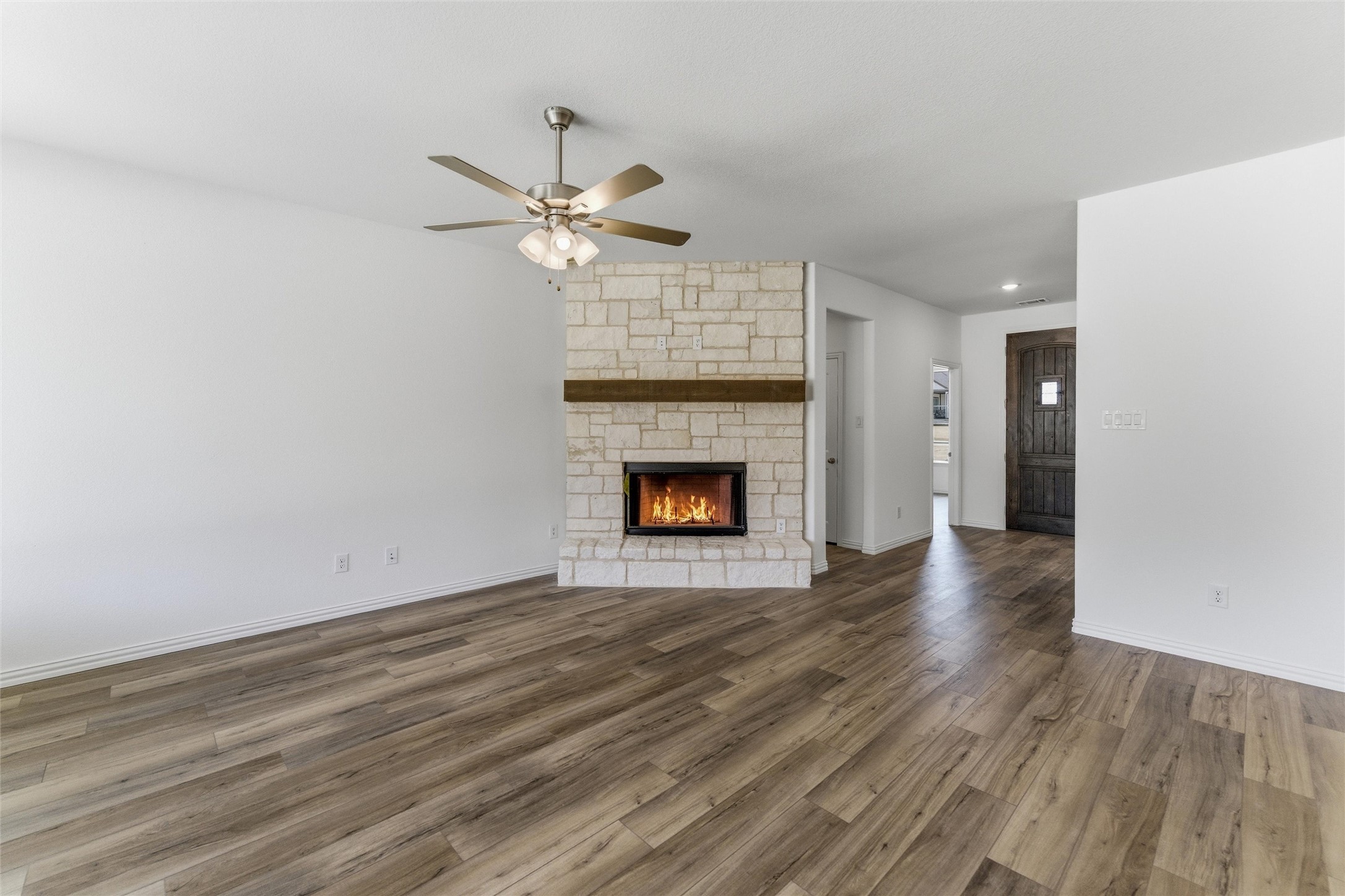144 Oak Grove Way Springtown TX 76082