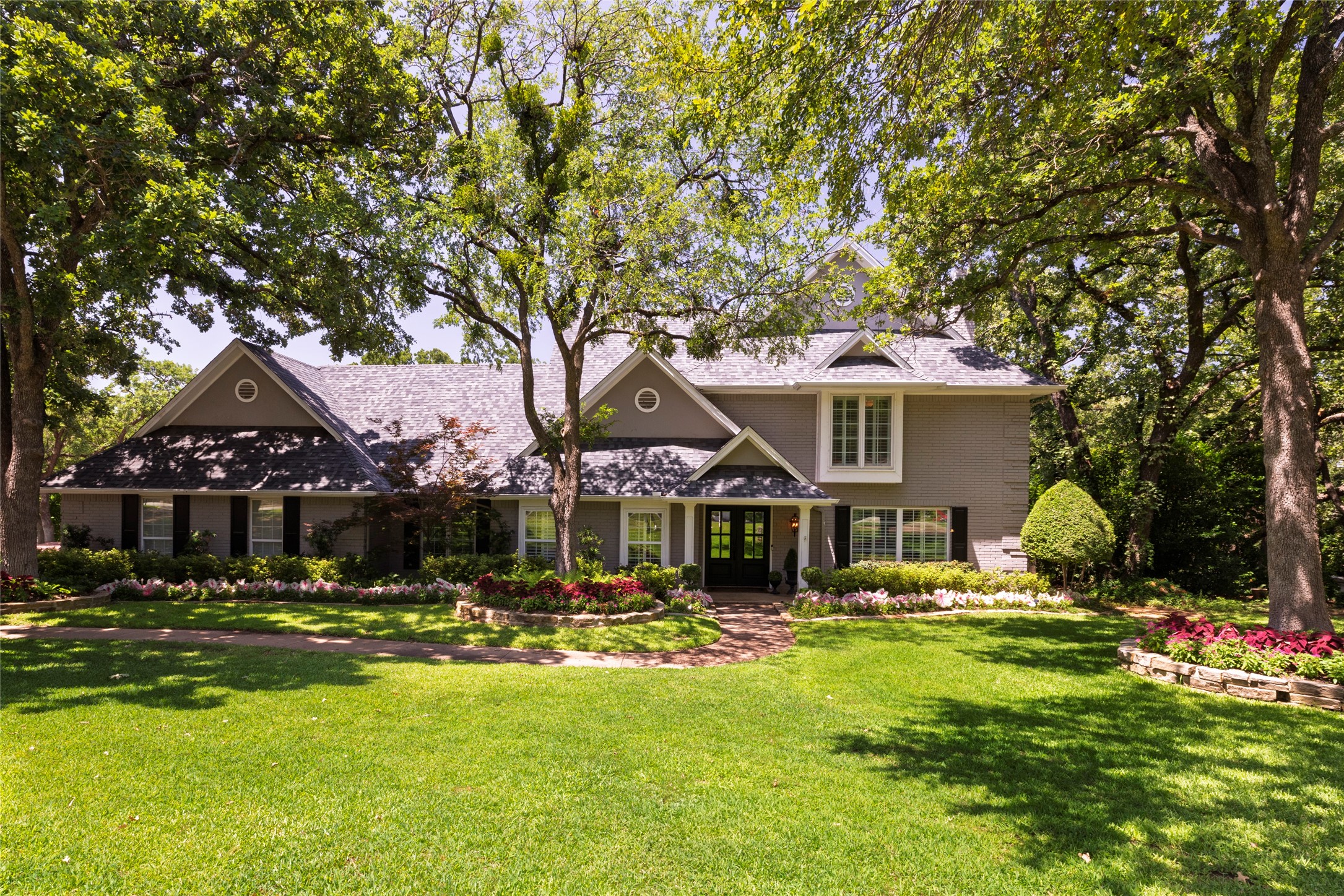 2102 Prestonwood Drive Arlington TX 76012