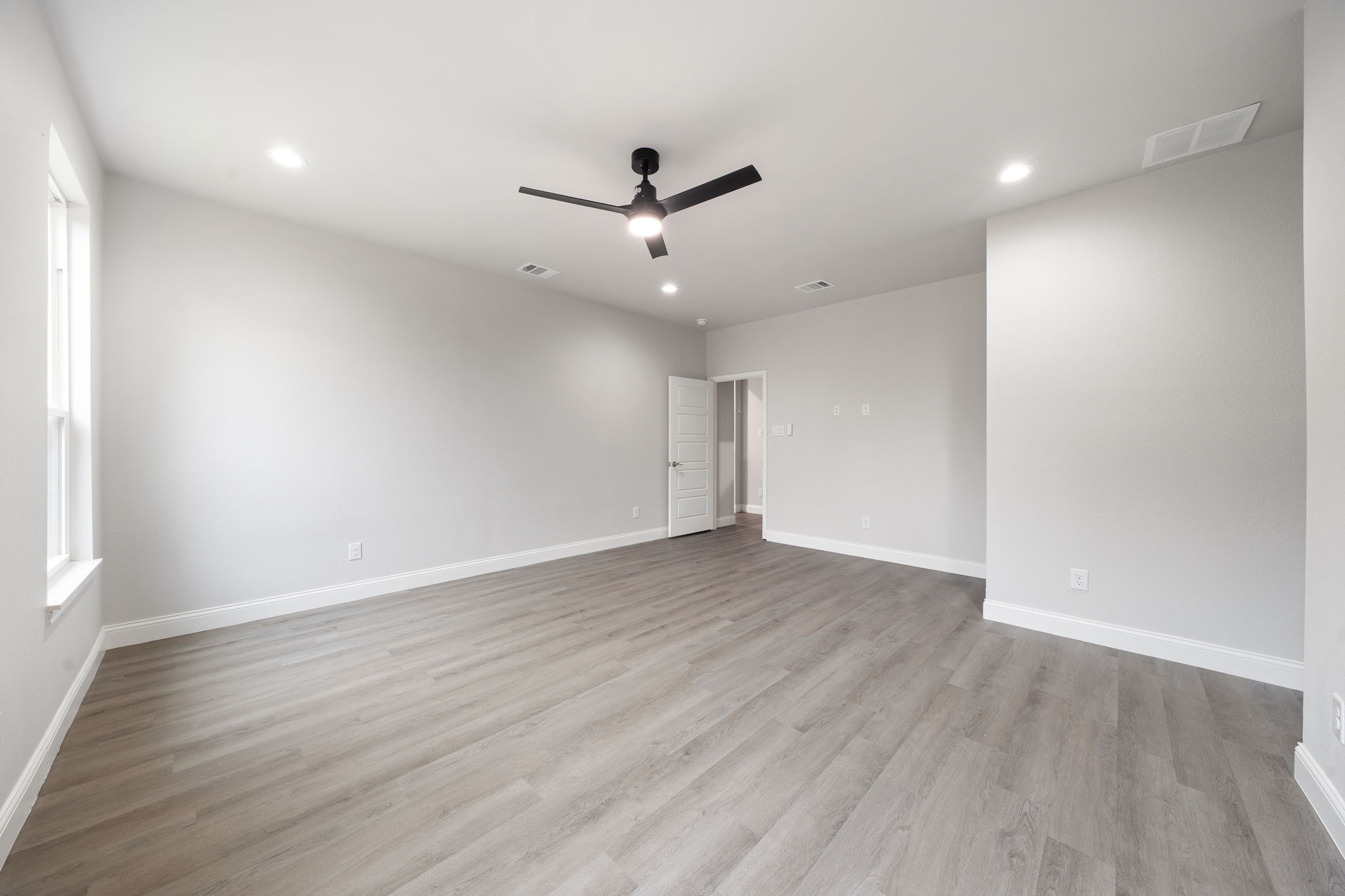 646 County Road 4109 Greenville TX 75401
