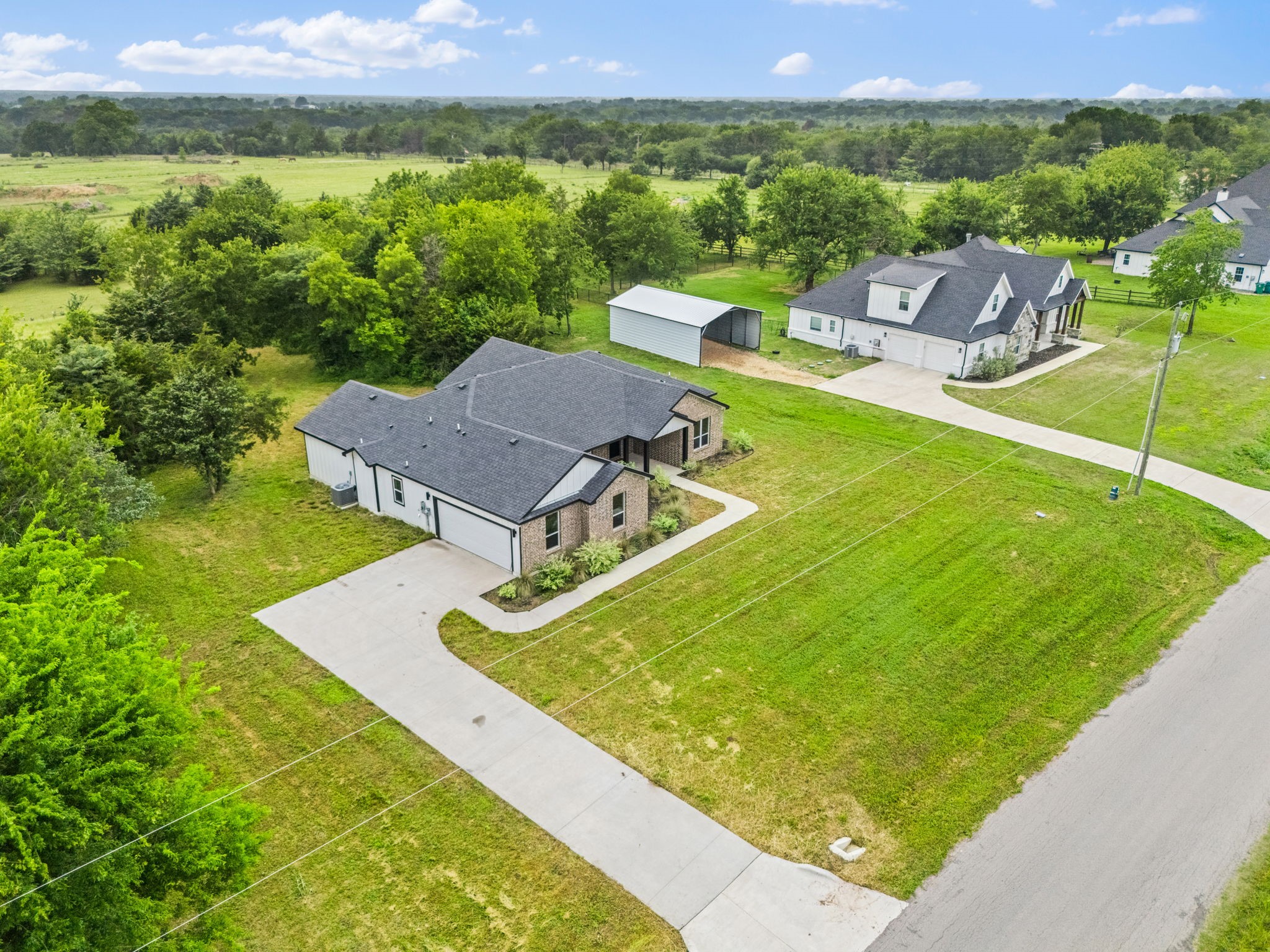 646 County Road 4109 Greenville TX 75401