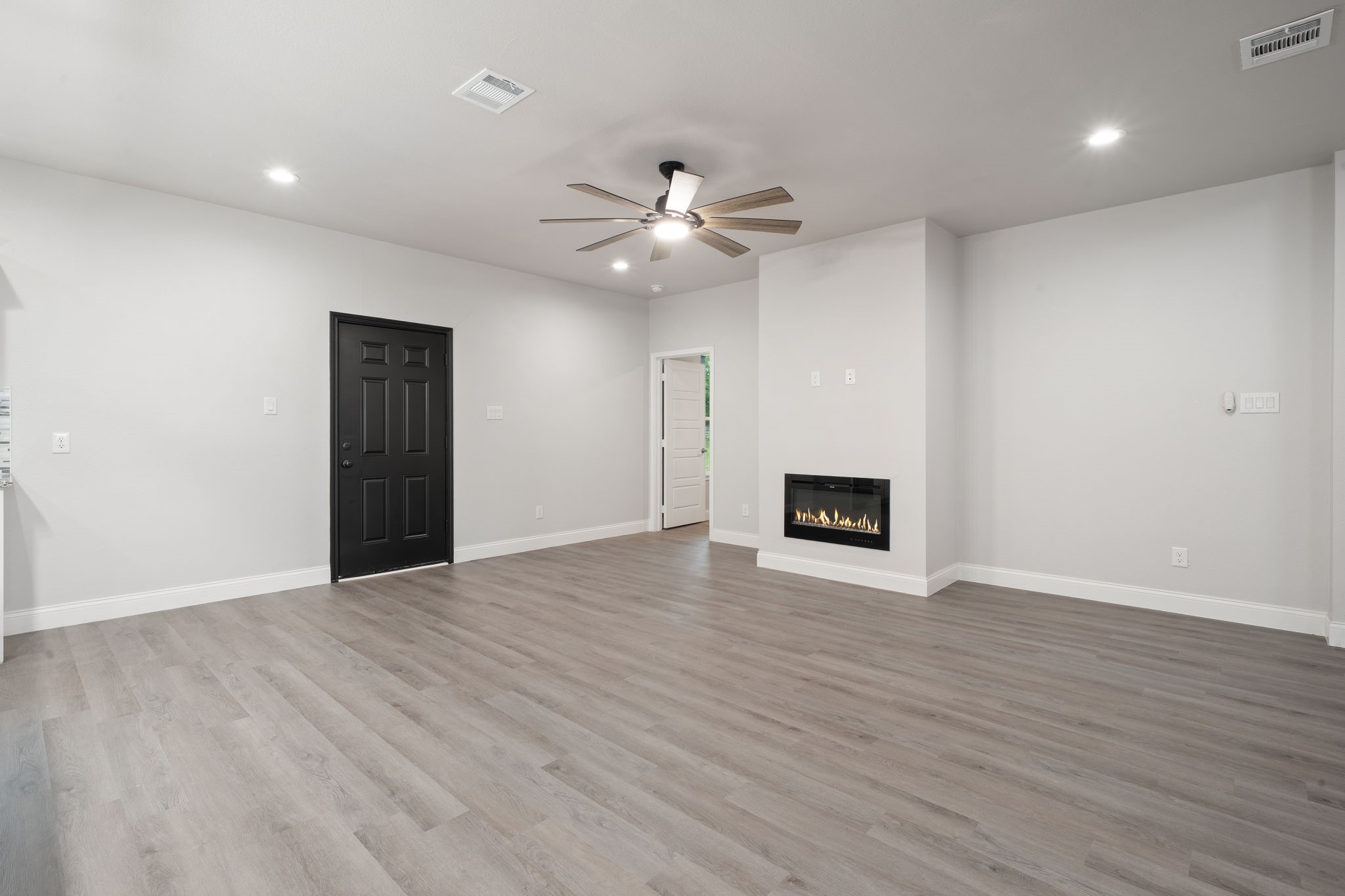 646 County Road 4109 Greenville TX 75401