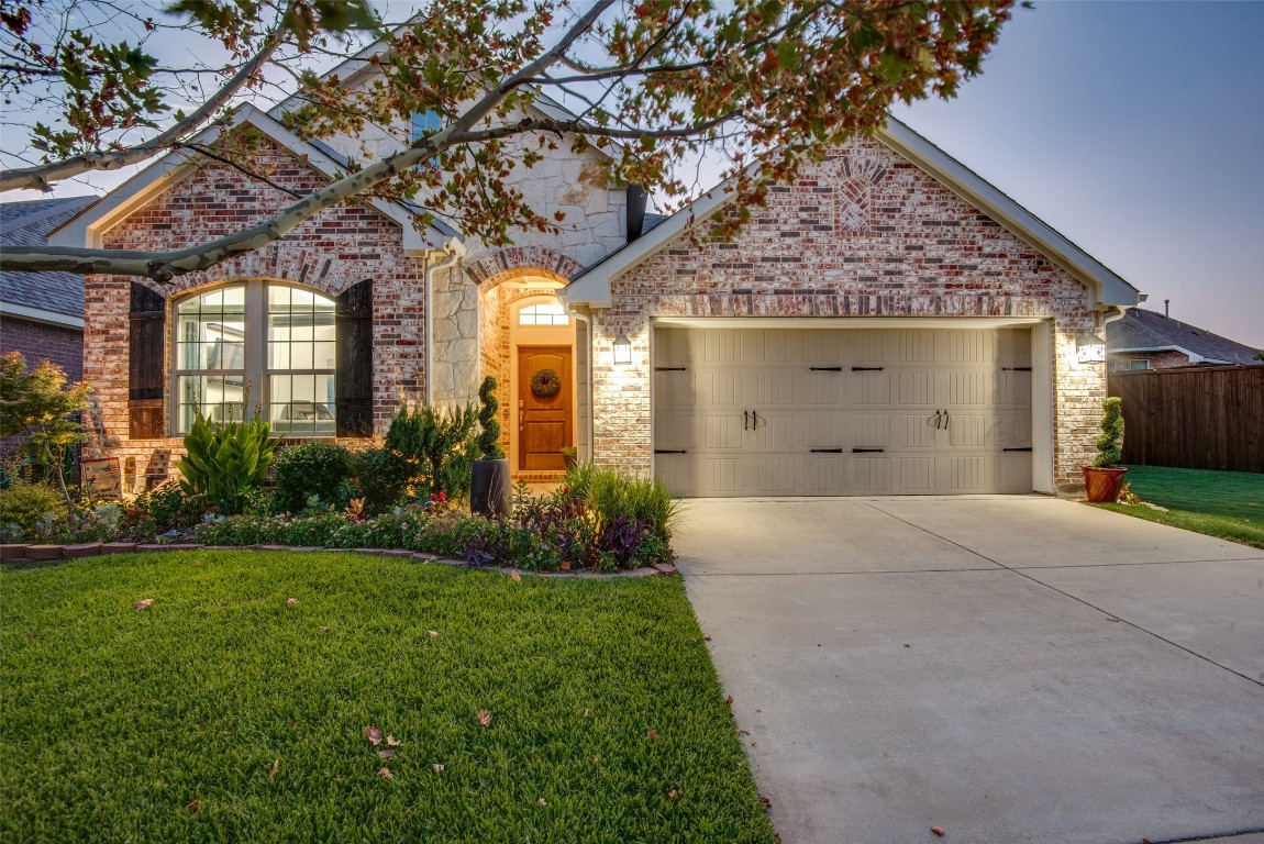 7053 Belteau Lane Dallas TX 75227