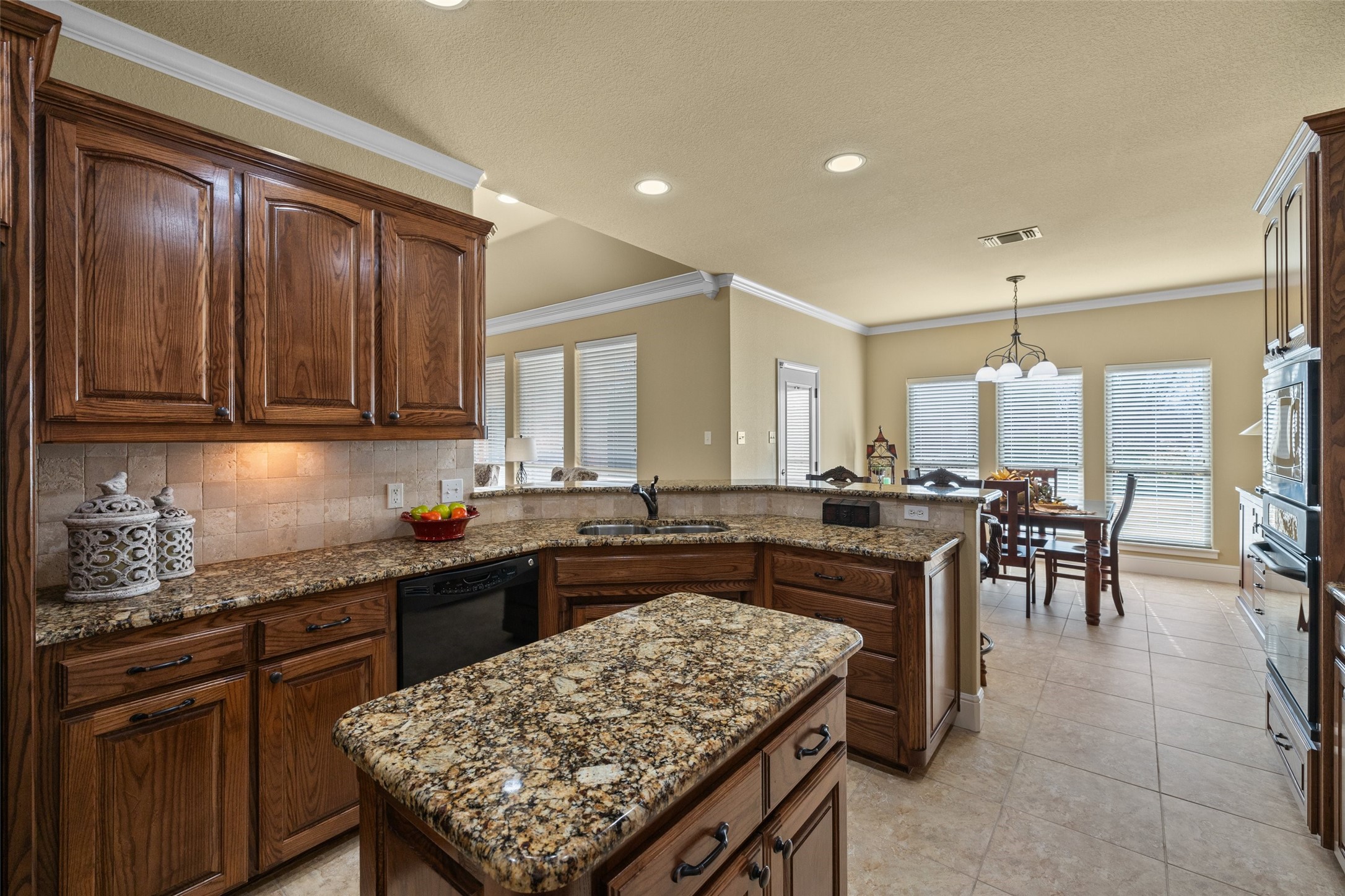 5620 Wedgefield Road Granbury TX 76049