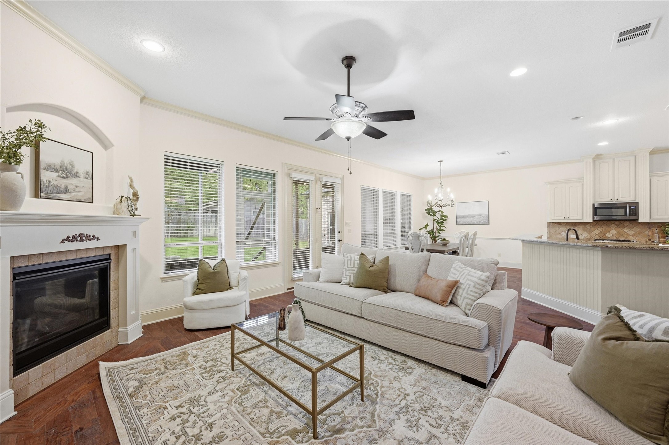1107 Kiowa Drive E Lake Kiowa TX 76240