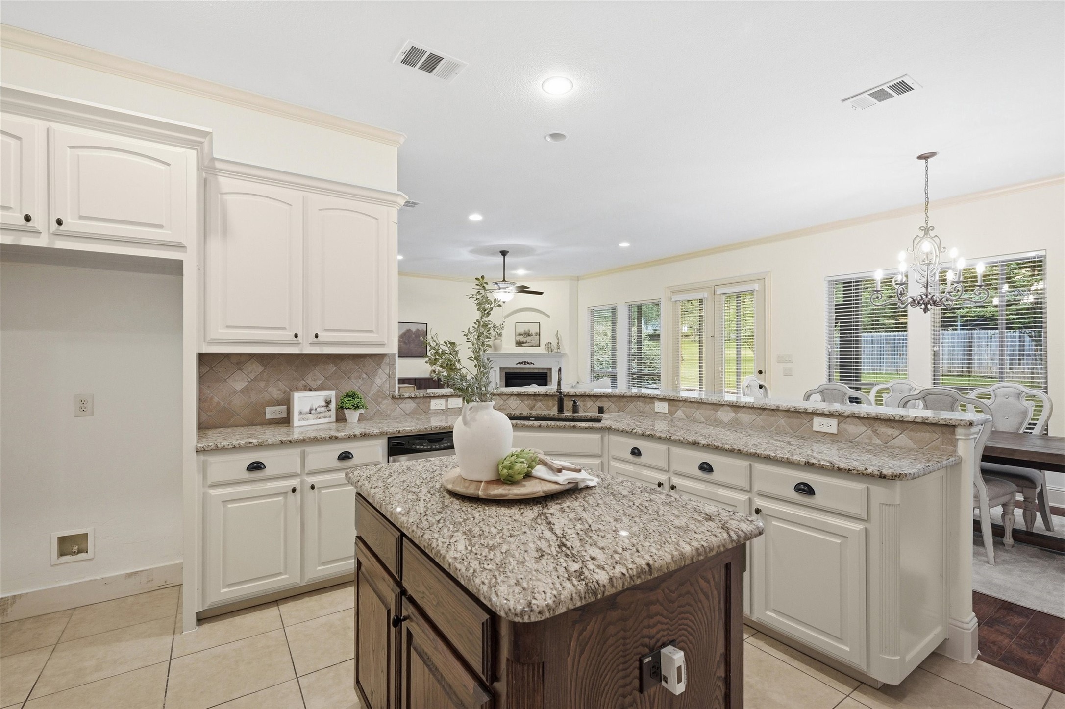 1107 Kiowa Drive E Lake Kiowa TX 76240