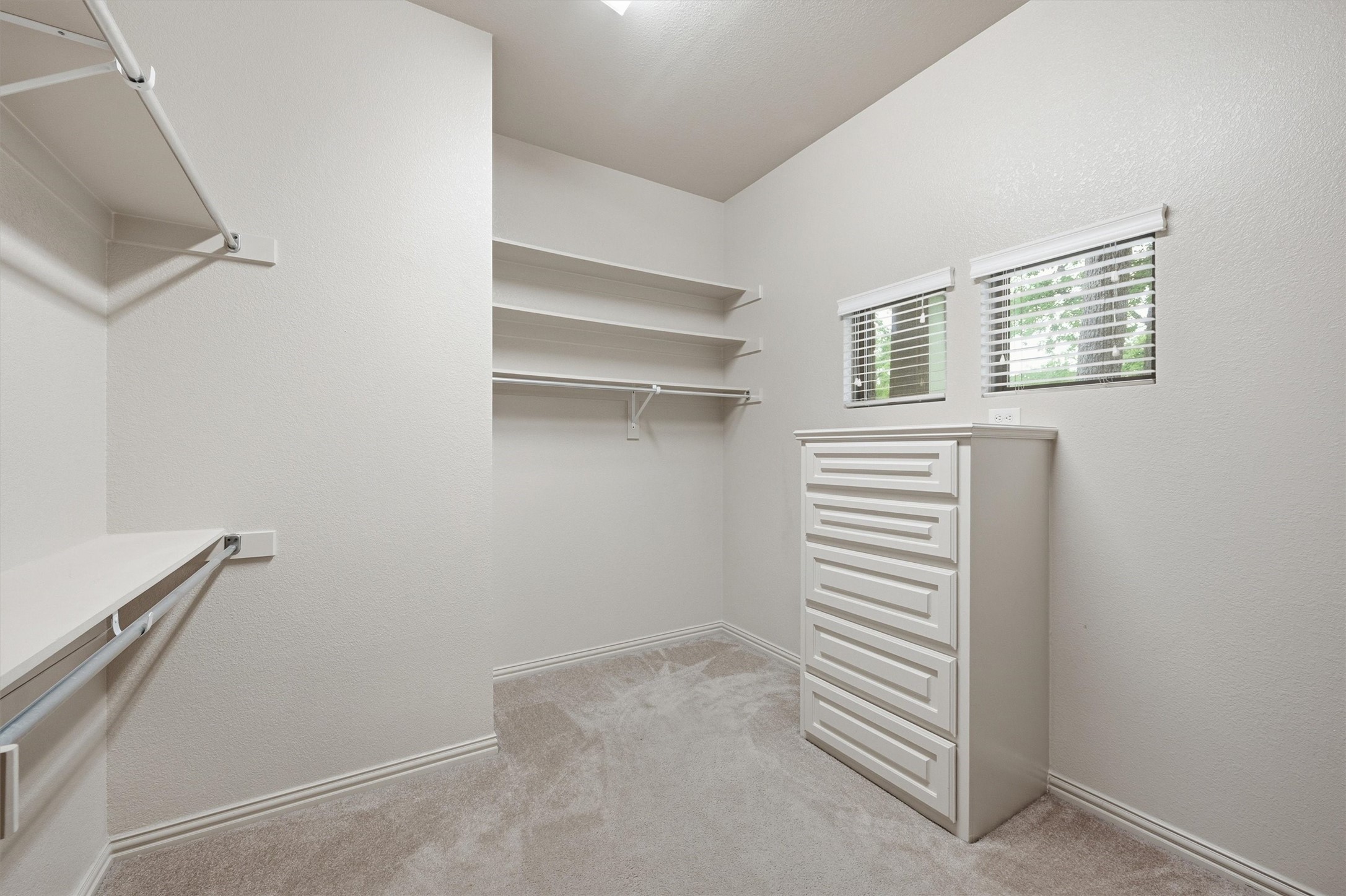 1107 Kiowa Drive E Lake Kiowa TX 76240