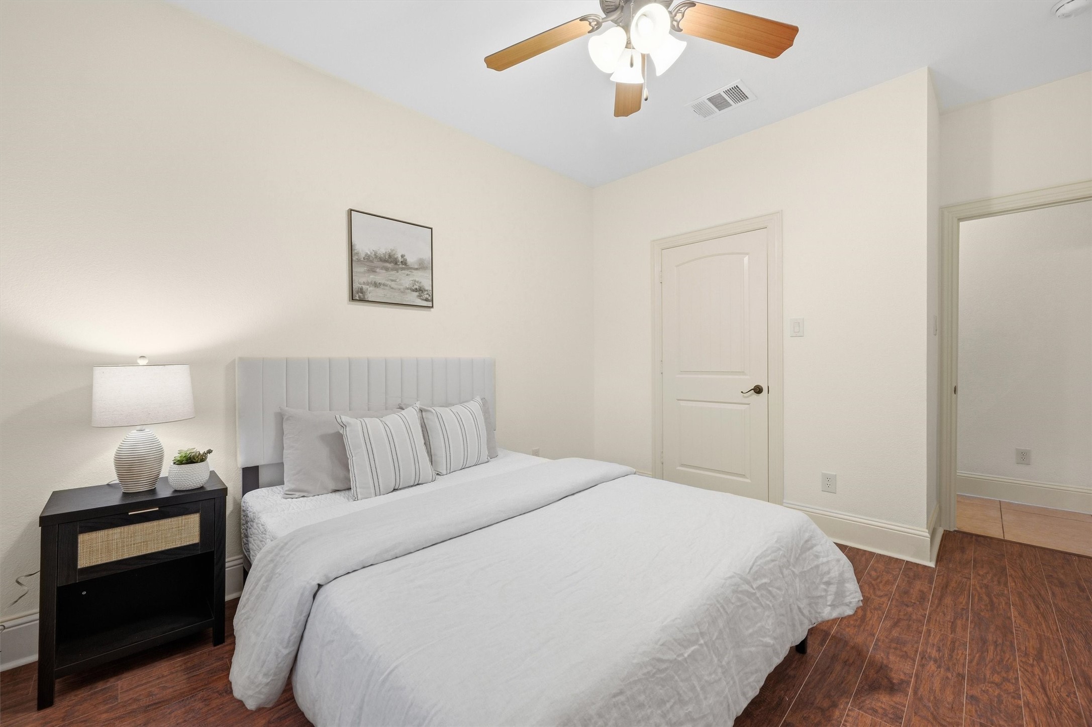 1107 Kiowa Drive E Lake Kiowa TX 76240