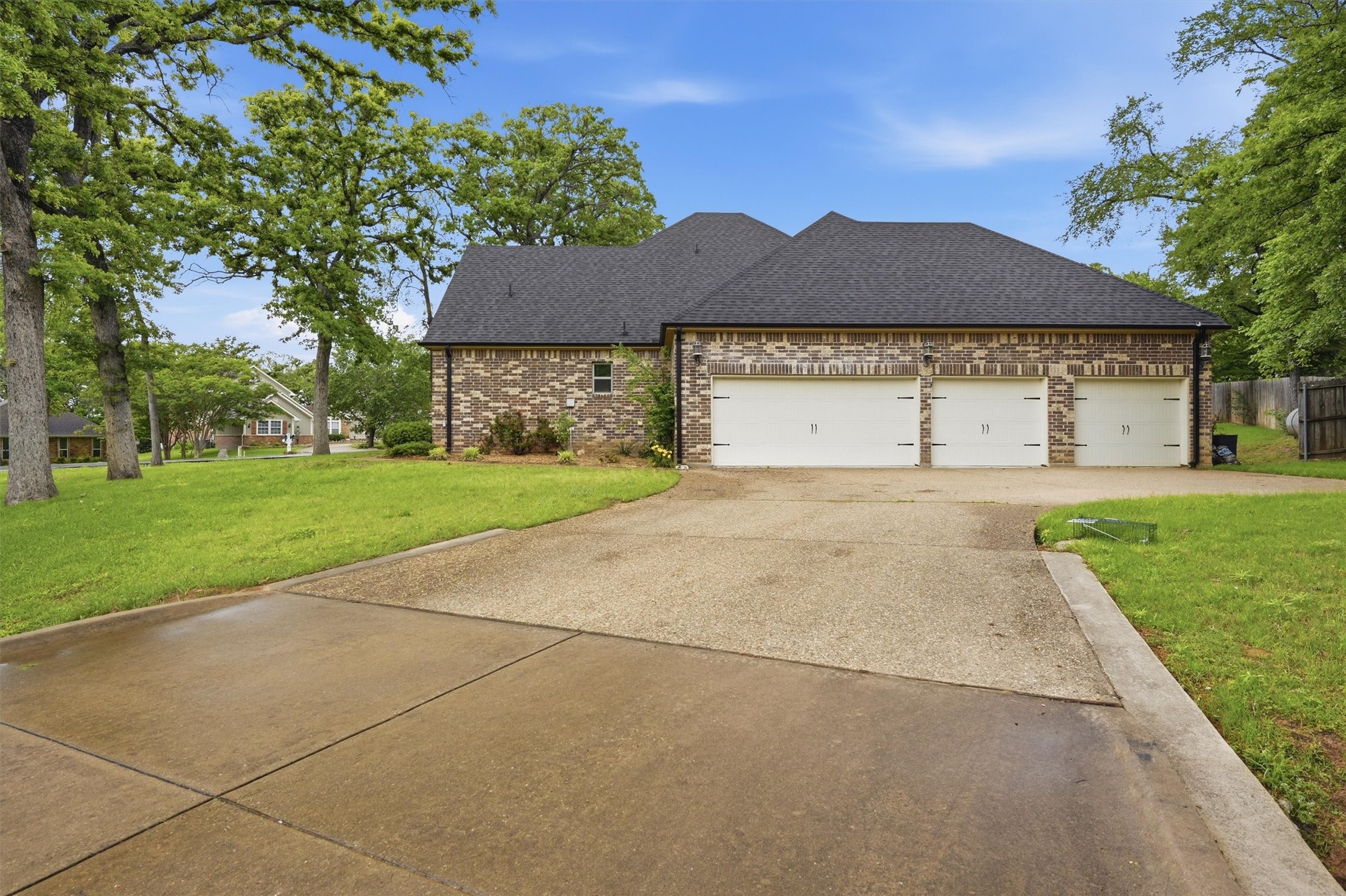 1107 Kiowa Drive E Lake Kiowa TX 76240