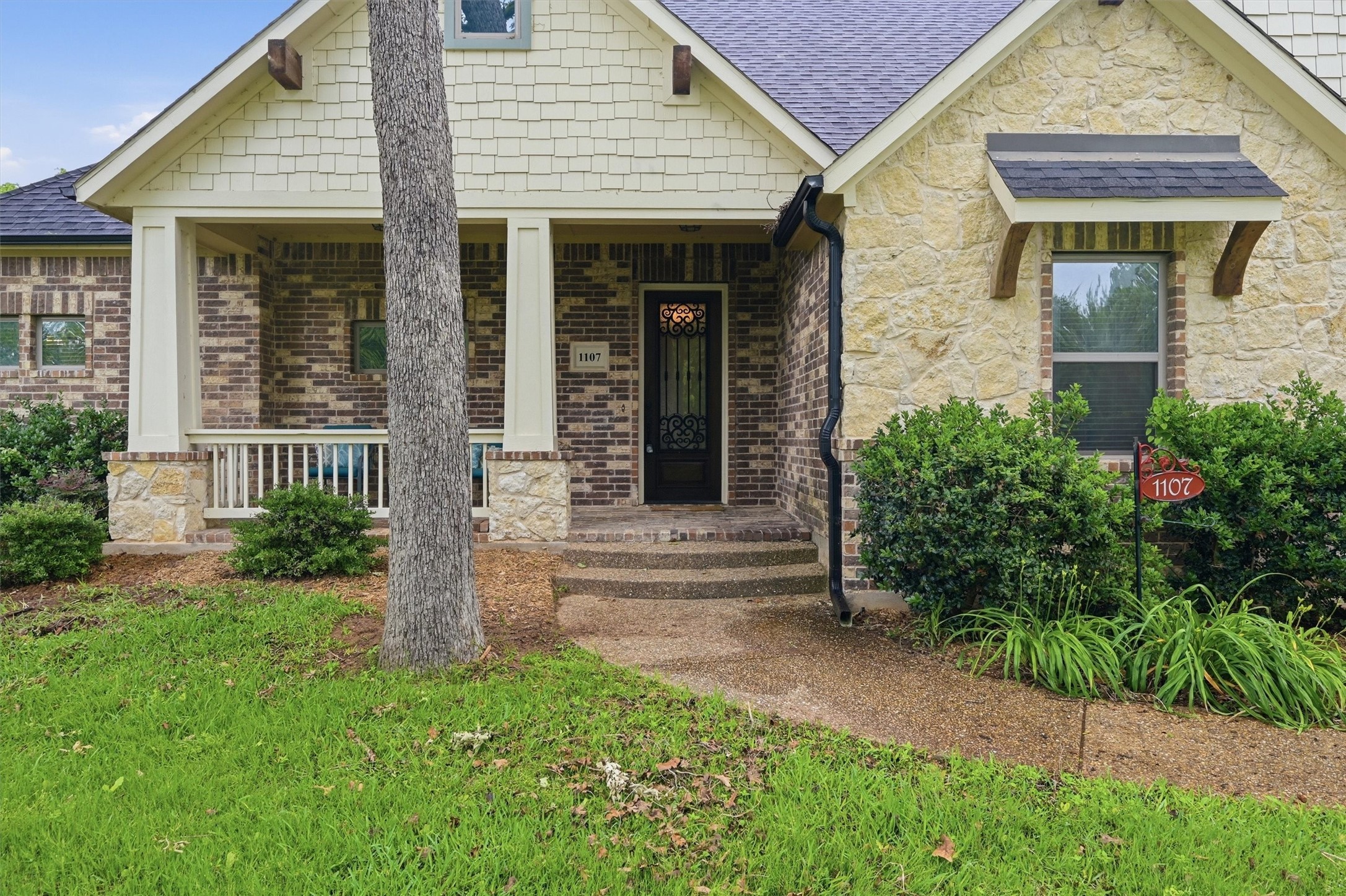 1107 Kiowa Drive E Lake Kiowa TX 76240