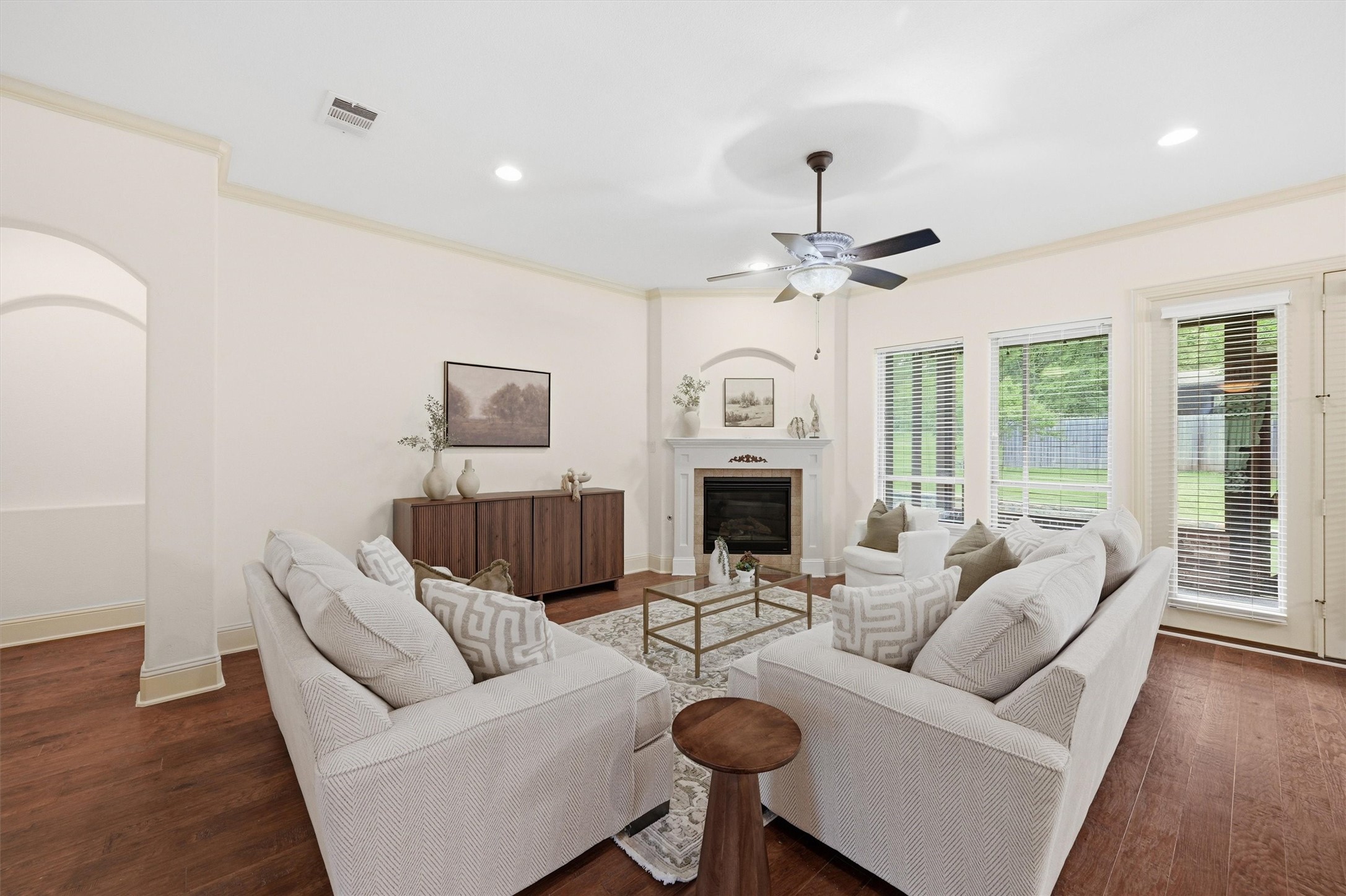 1107 Kiowa Drive E Lake Kiowa TX 76240