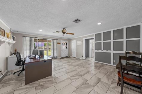 1049 W Moonlight Drive Robinson TX 76706