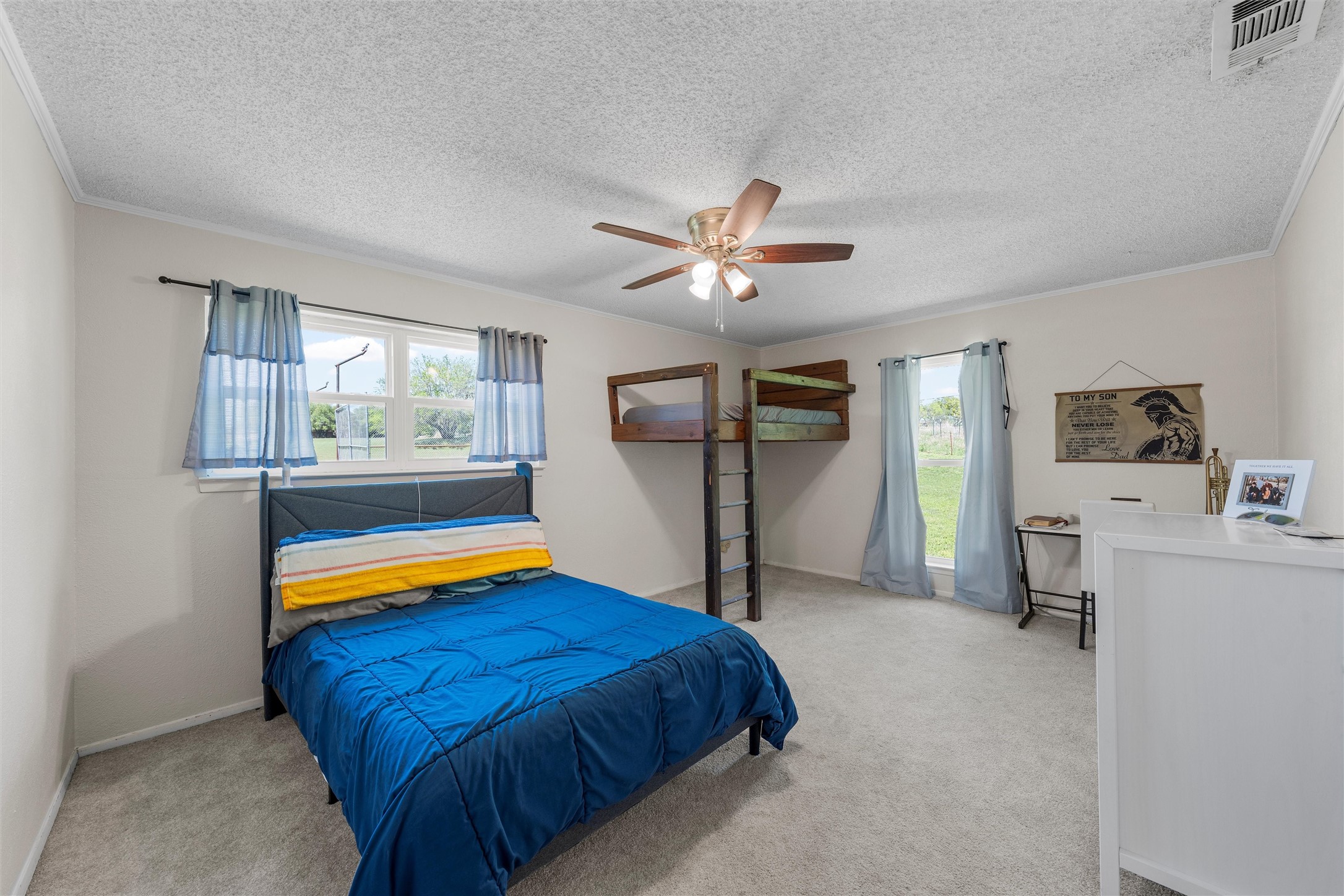 1049 W Moonlight Drive Robinson TX 76706