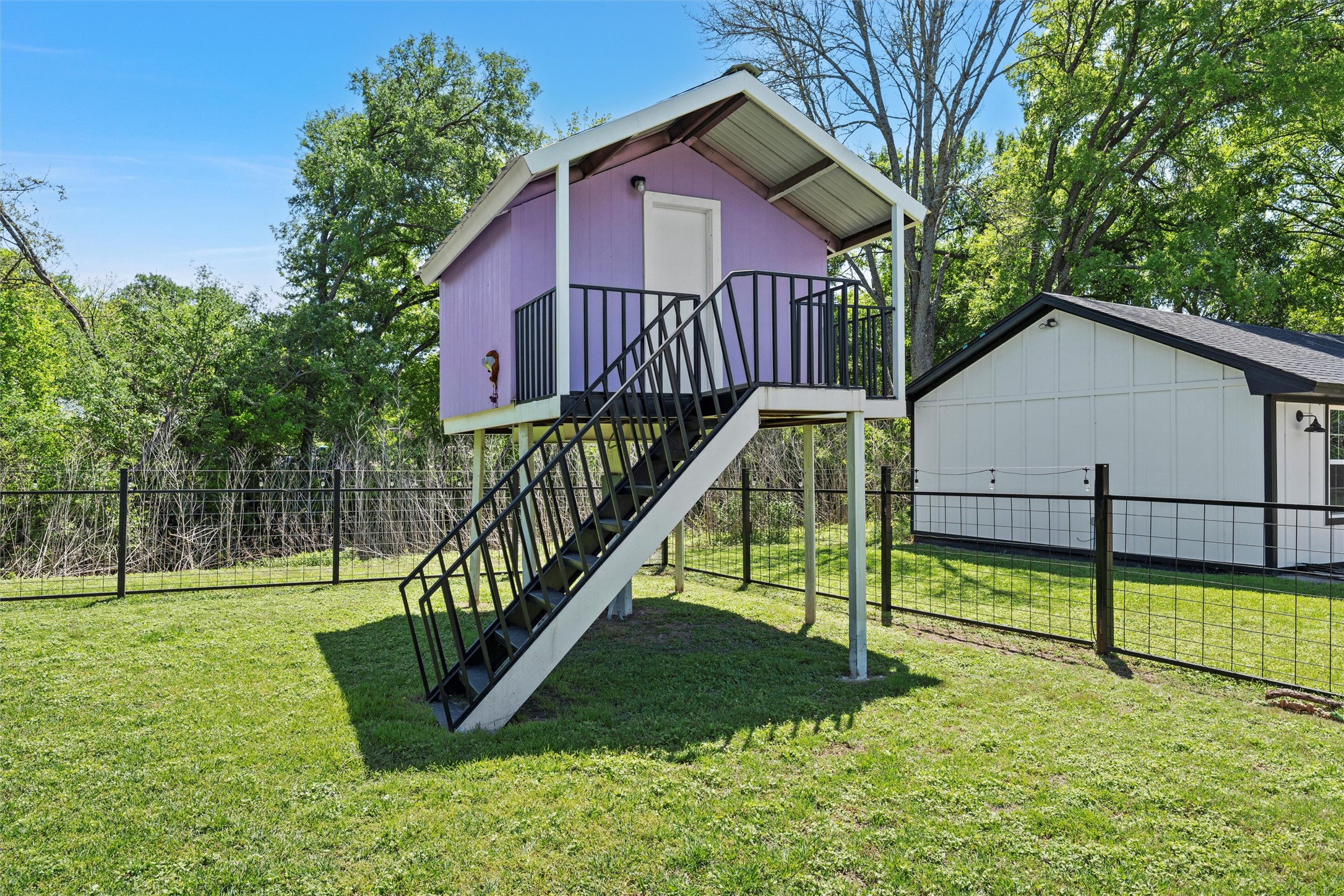 1049 W Moonlight Drive Robinson TX 76706