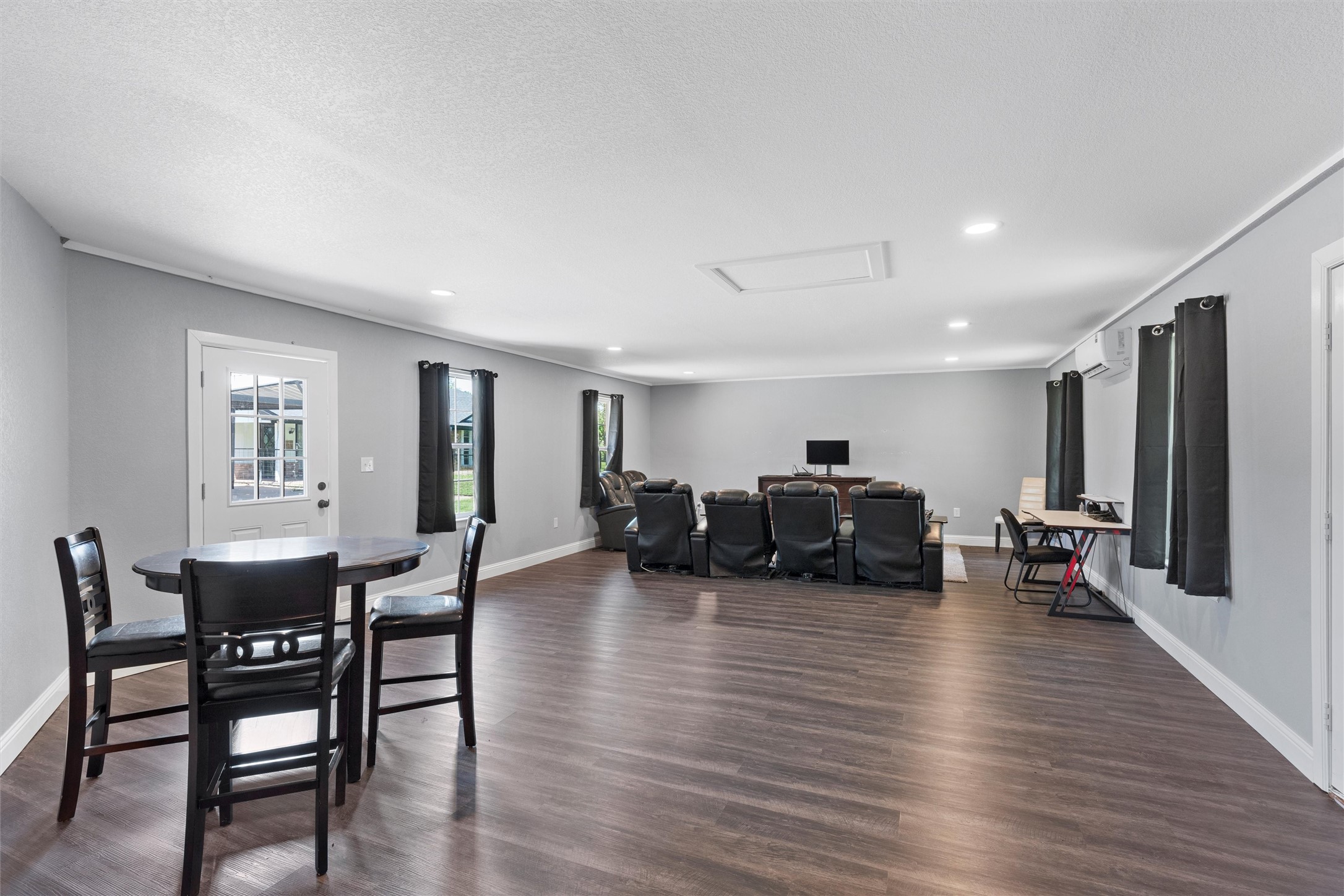 1049 W Moonlight Drive Robinson TX 76706