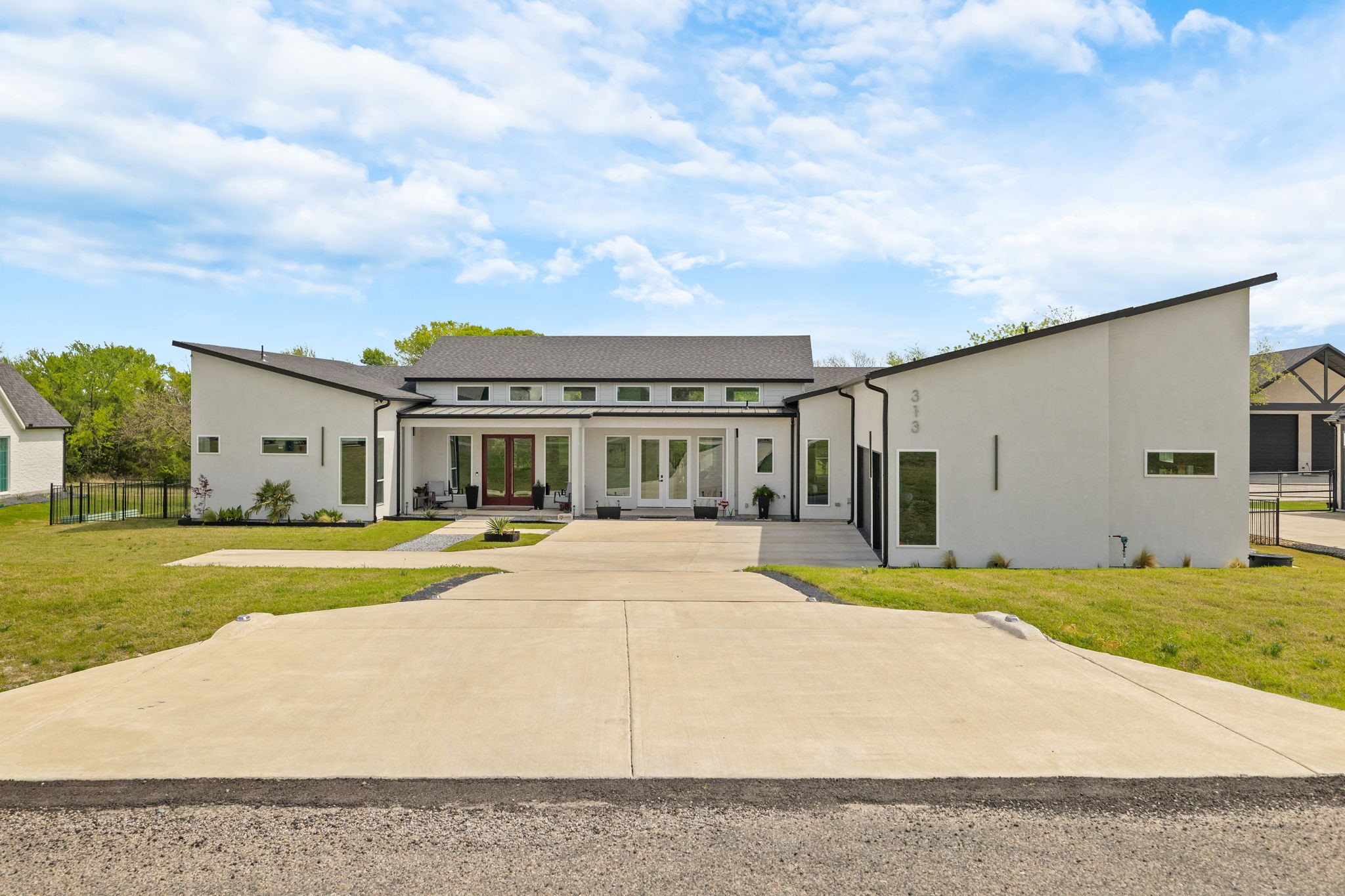 313 Ryker Lane Gunter TX 75058