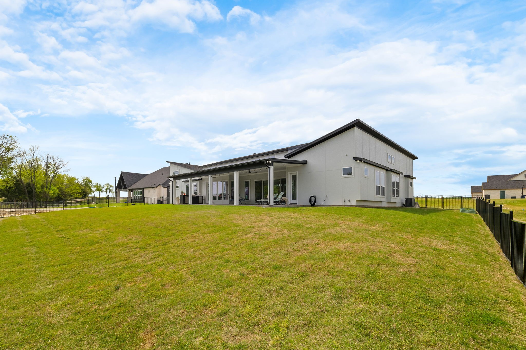 313 Ryker Lane Gunter TX 75058