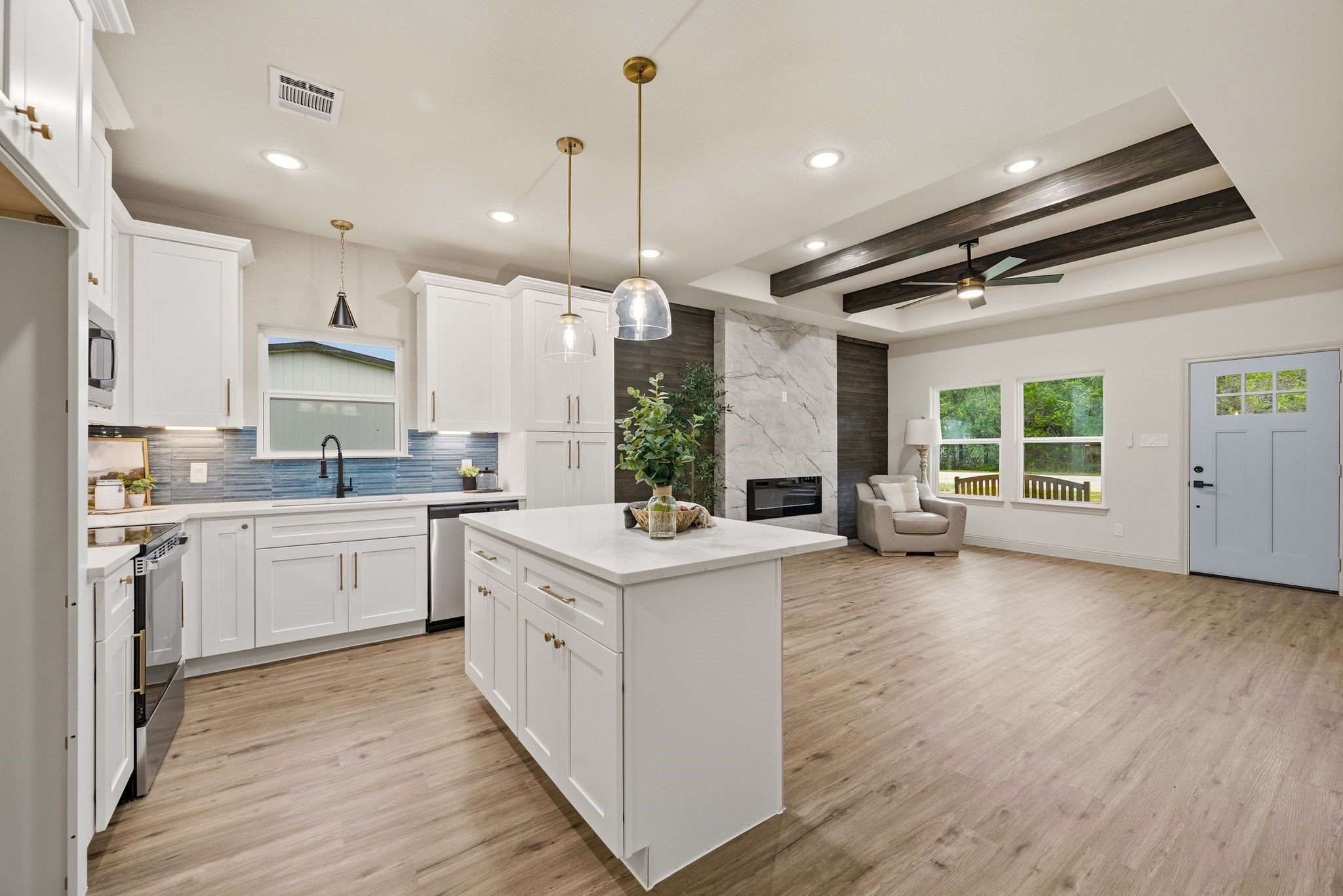 803 Arrowhead Court Granbury TX 76048