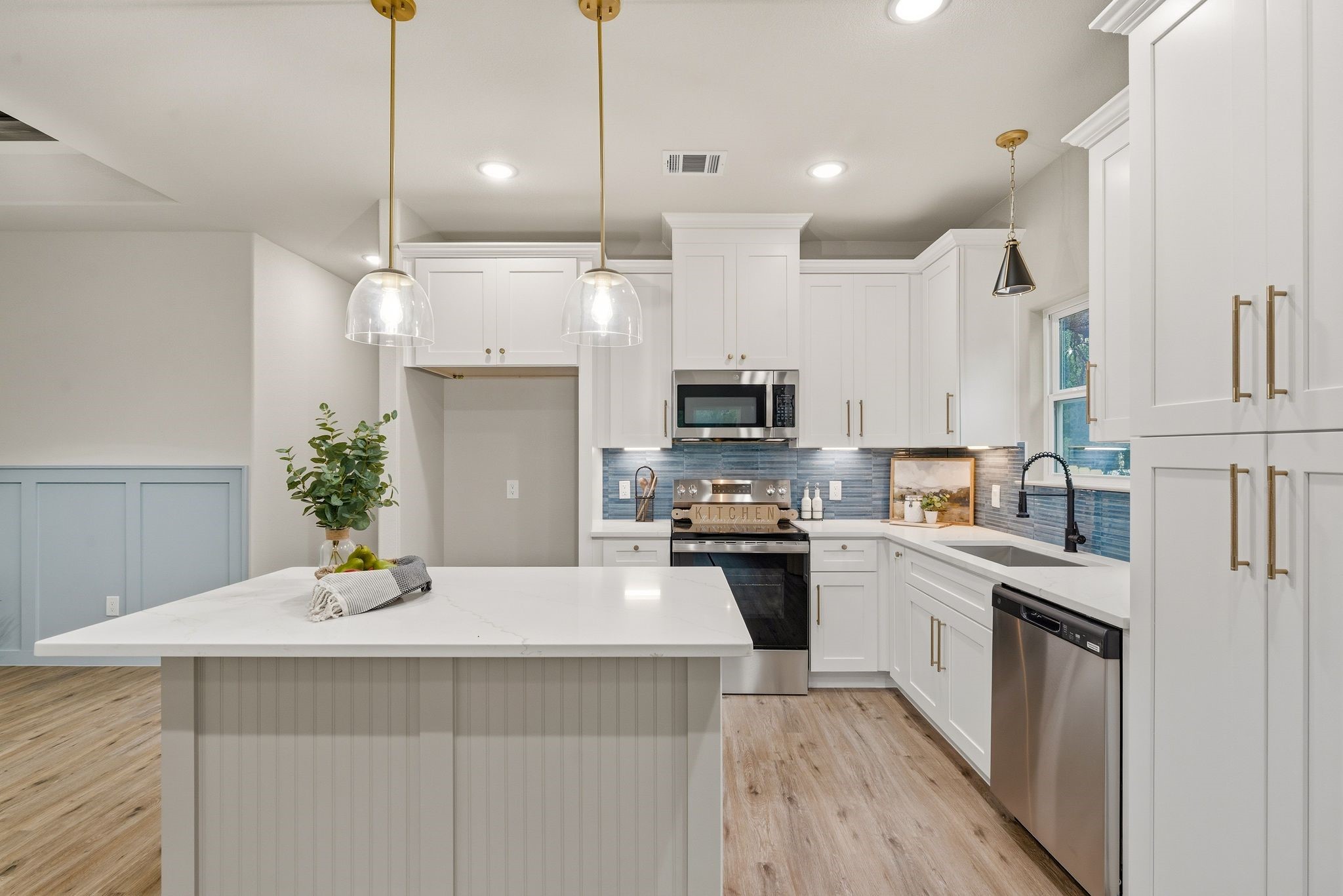 803 Arrowhead Court Granbury TX 76048
