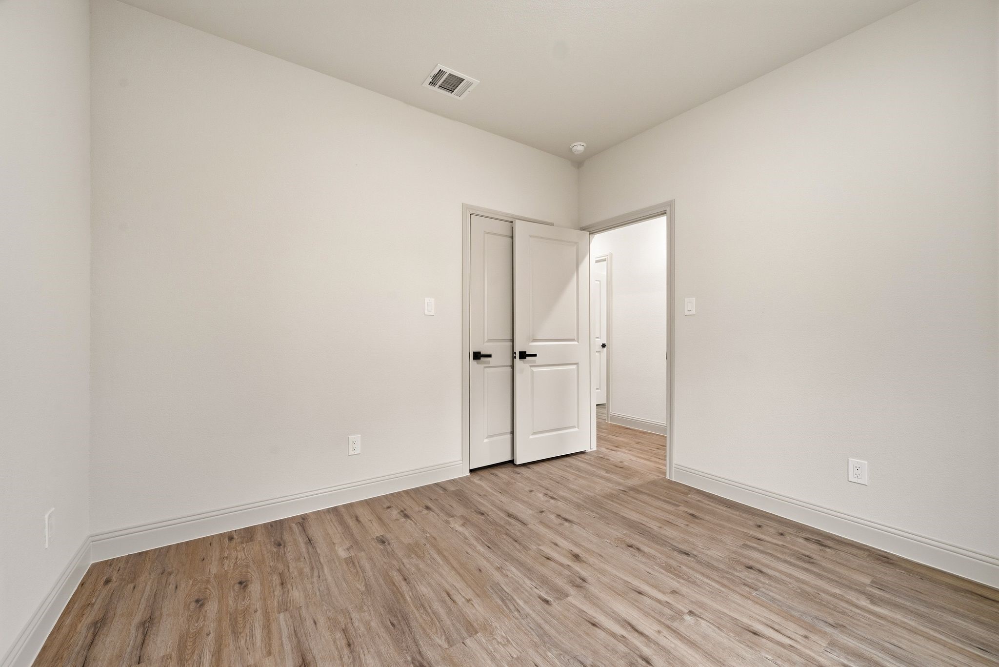 803 Arrowhead Court Granbury TX 76048