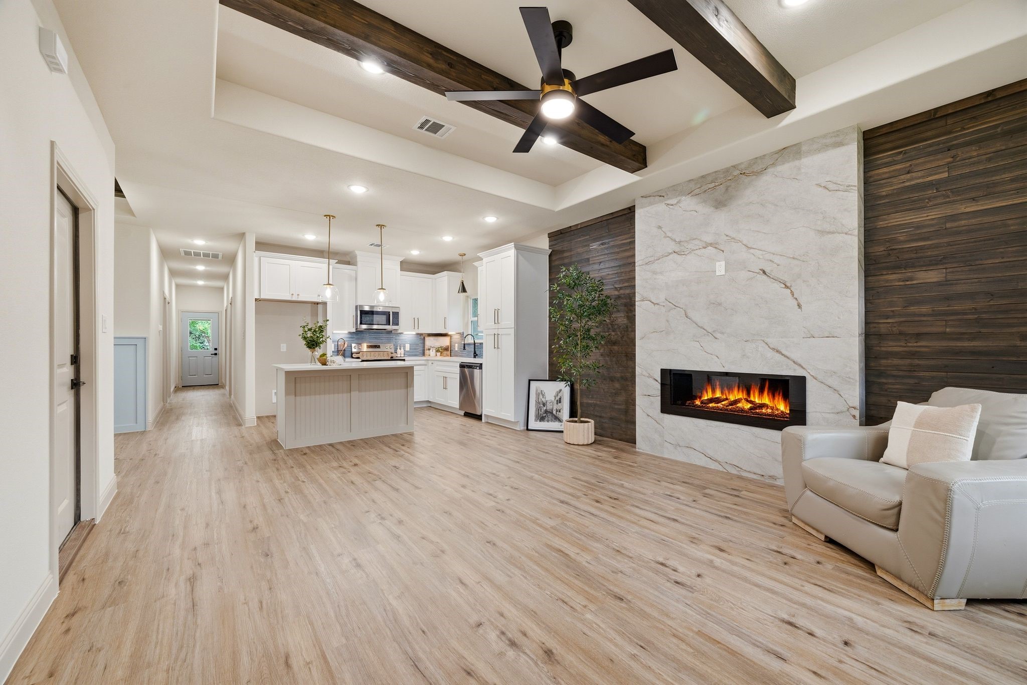 803 Arrowhead Court Granbury TX 76048