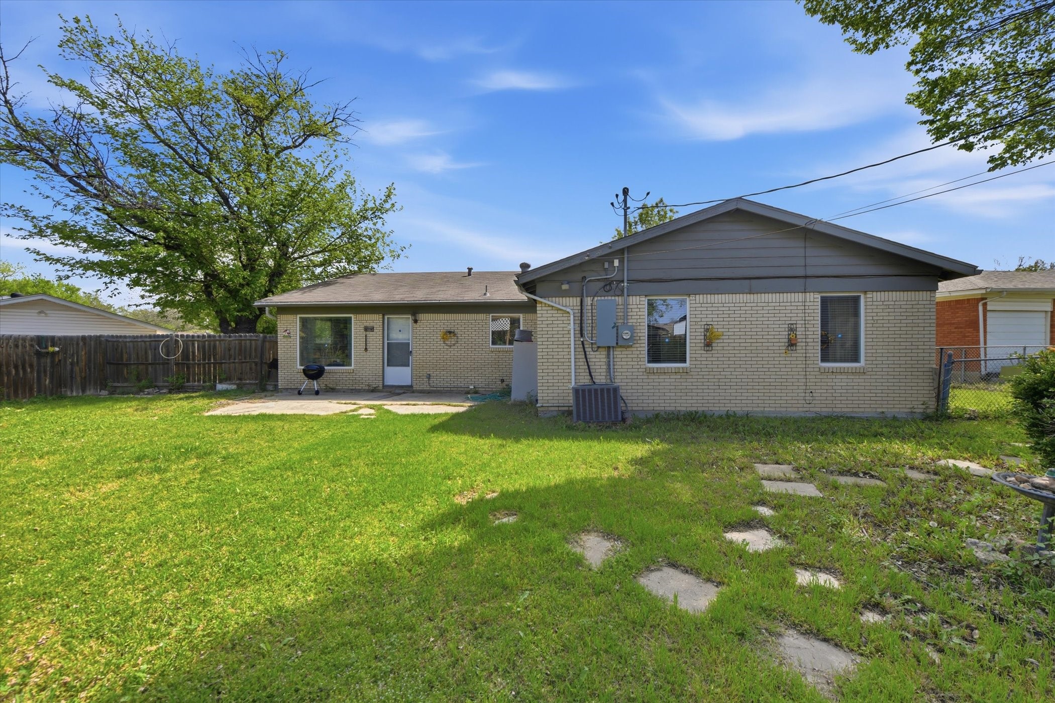 3559 Paramount Street North Richland Hills TX 76117