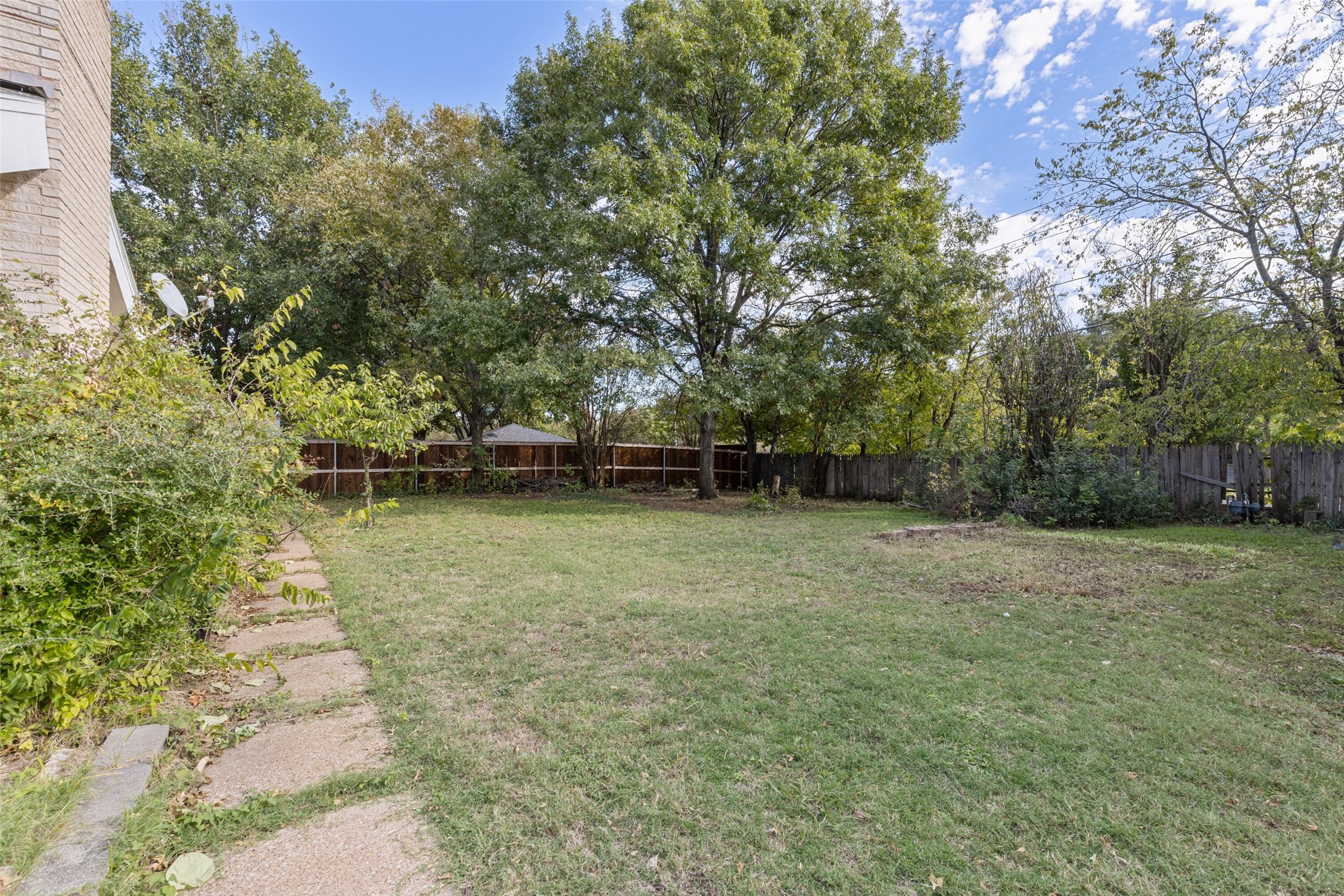 3920 Clear Cove Lane Dallas TX 75244