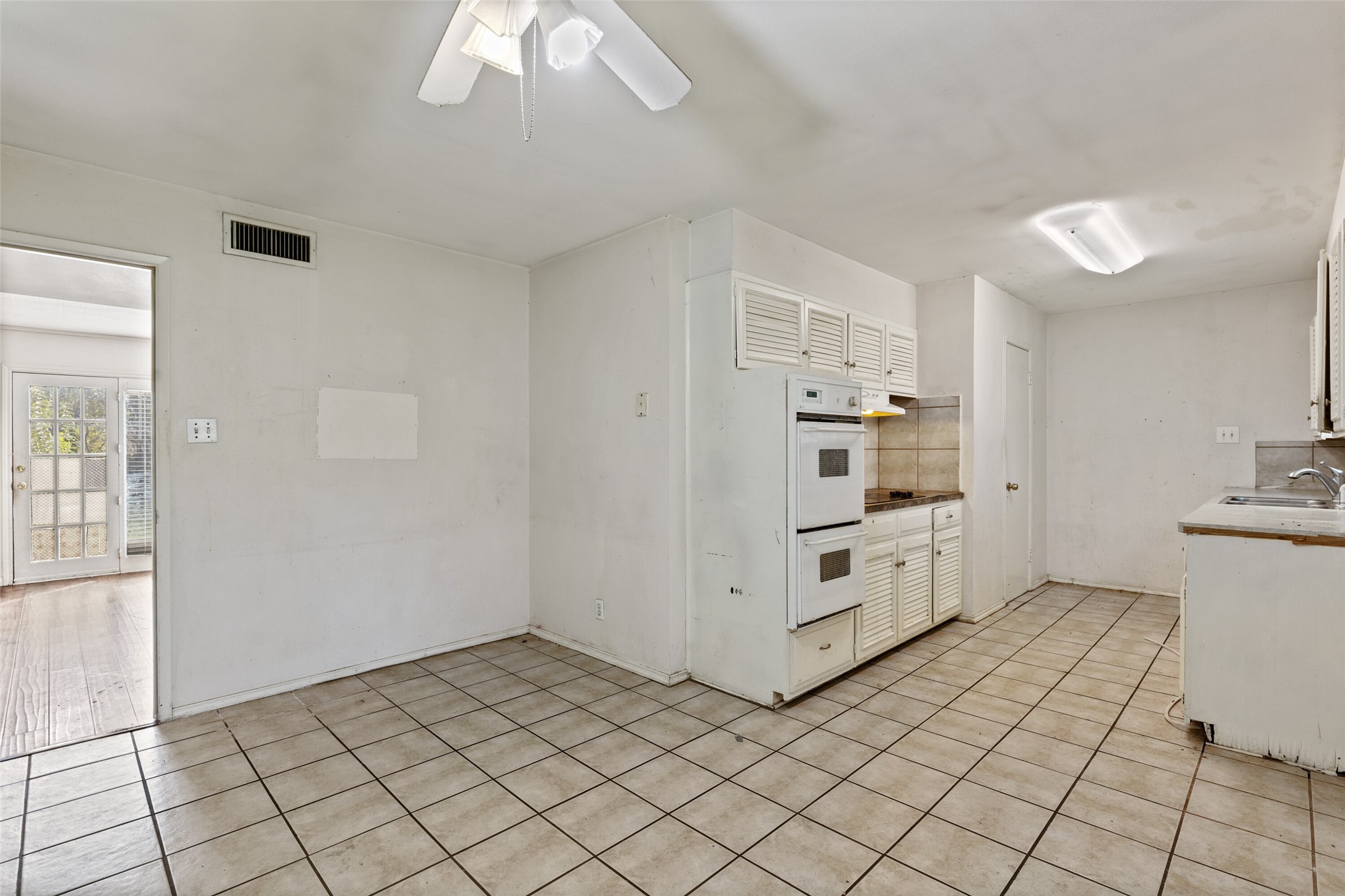 3920 Clear Cove Lane Dallas TX 75244