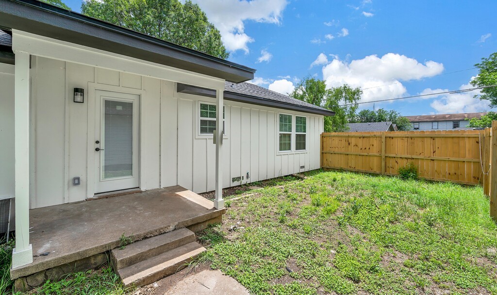 2525 Cole Avenue Waco TX 76707