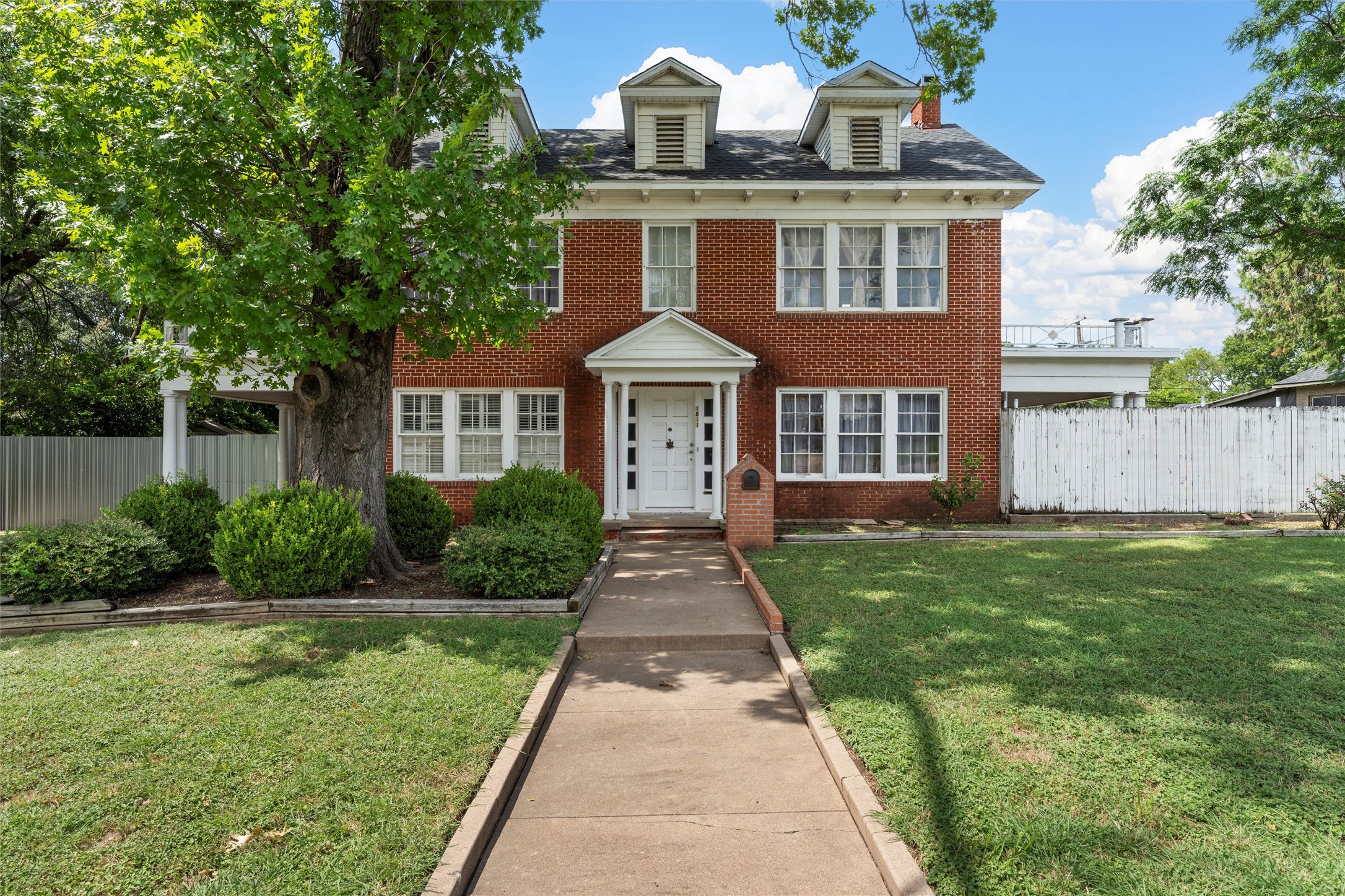 1811 Colcord Avenue Waco TX 76707