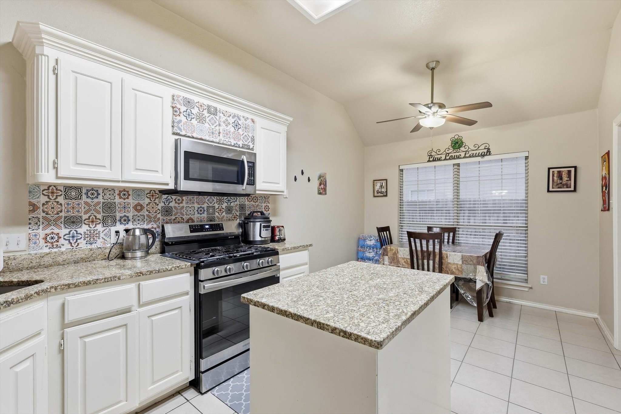 2988 Thames Trail Fort Worth TX 76118